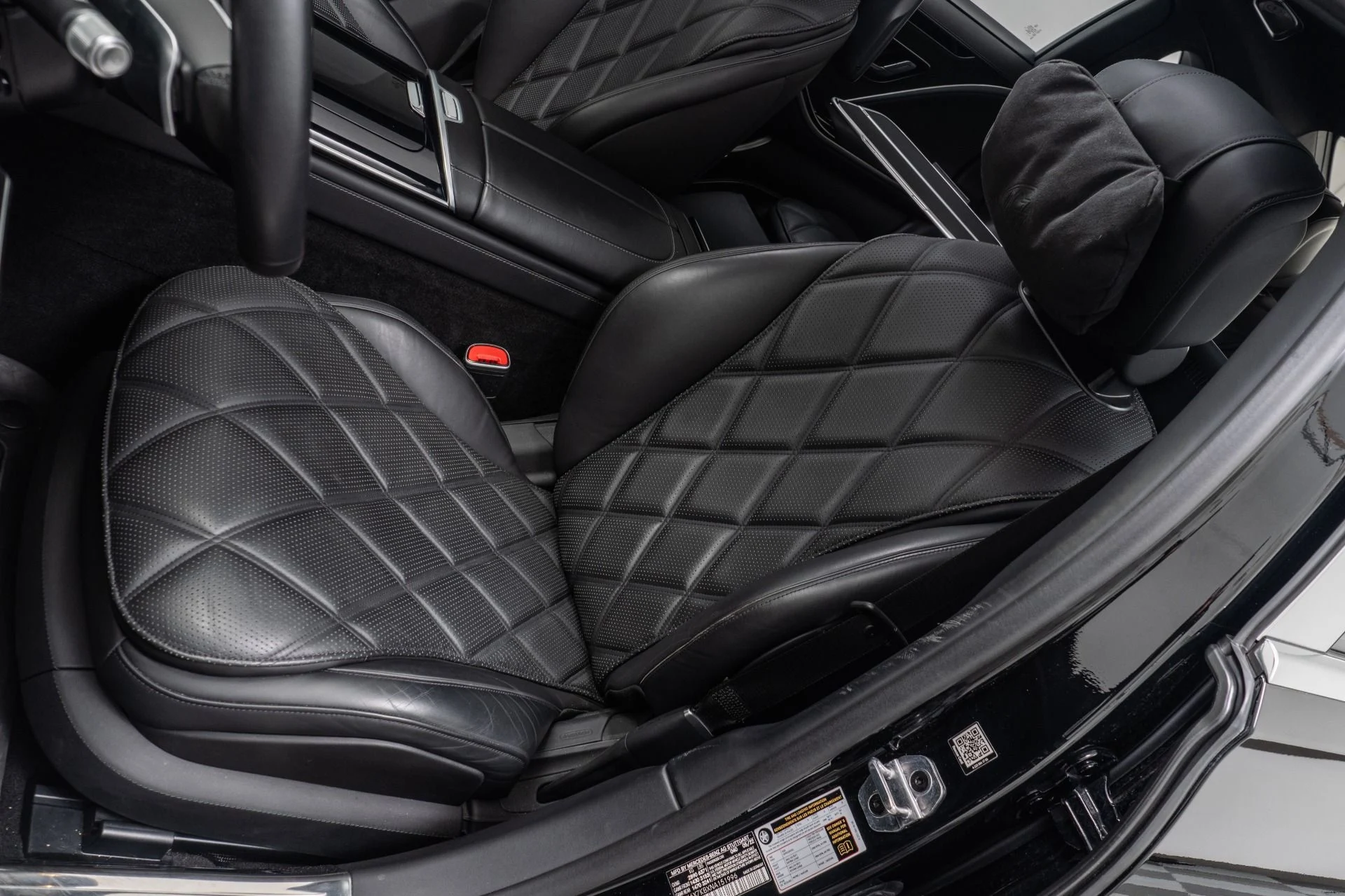 mph023_4039638856_Used_2022_Mercedes_Benz_Mercedes_Maybach_S_680_Executive_Rear_Seat_Package_V12_Power_Immense_Room_1774031494_ef35c9da00