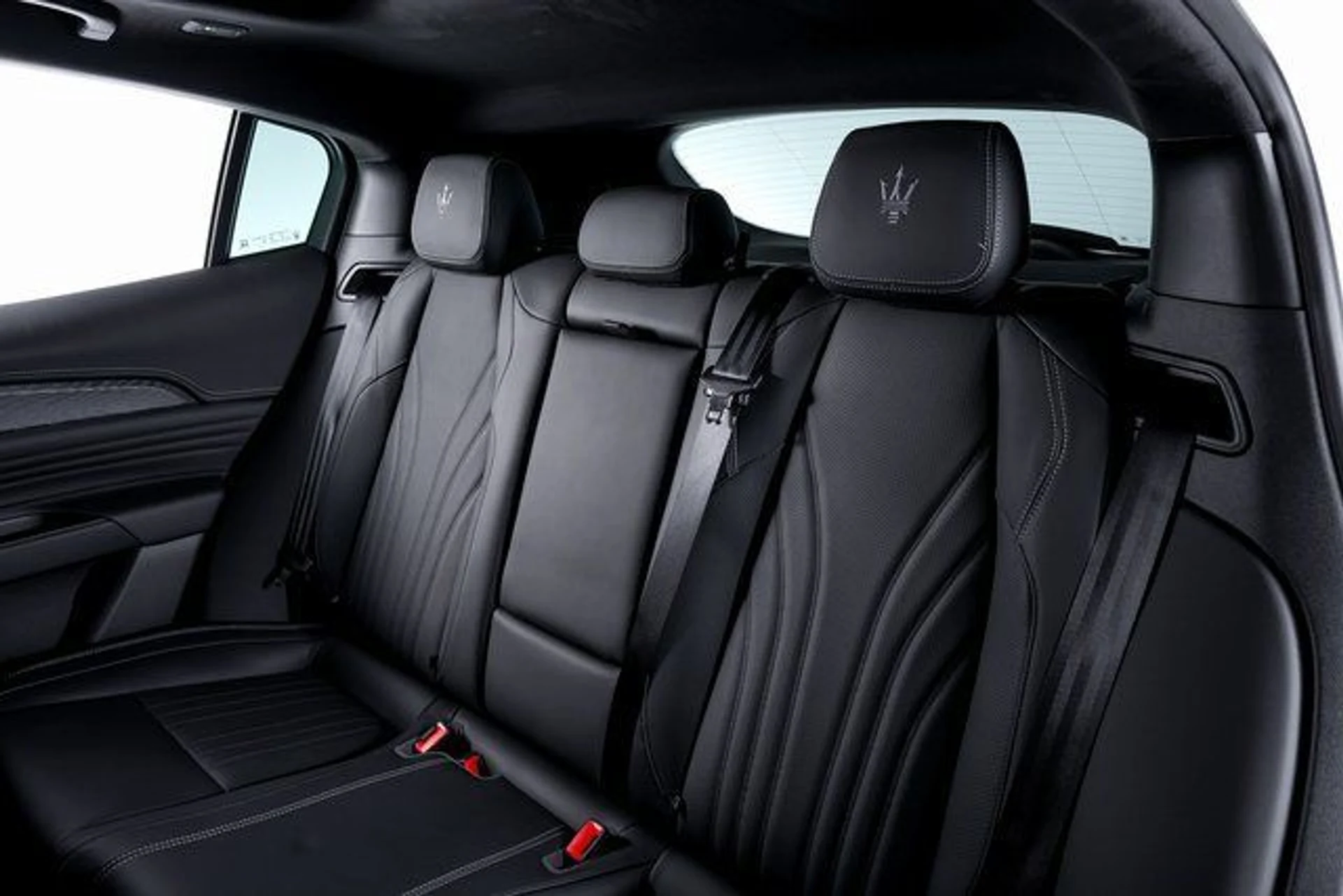 mph023_4042191691_ca065228de750ca0350a22d1a2d99172x_e823c299d7