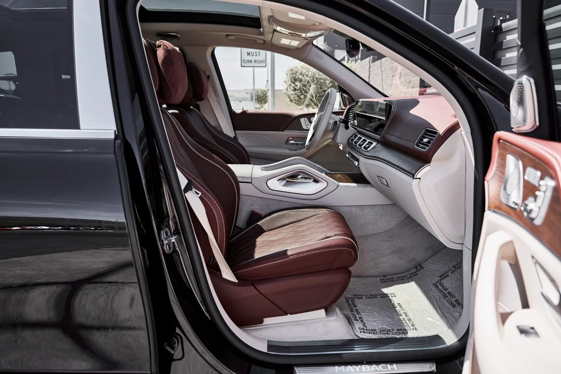 mph023_4050543460_Used_2026_Mercedes_Benz_GLS_Maybach_GLS_600_1776732769_fdc9a478a4