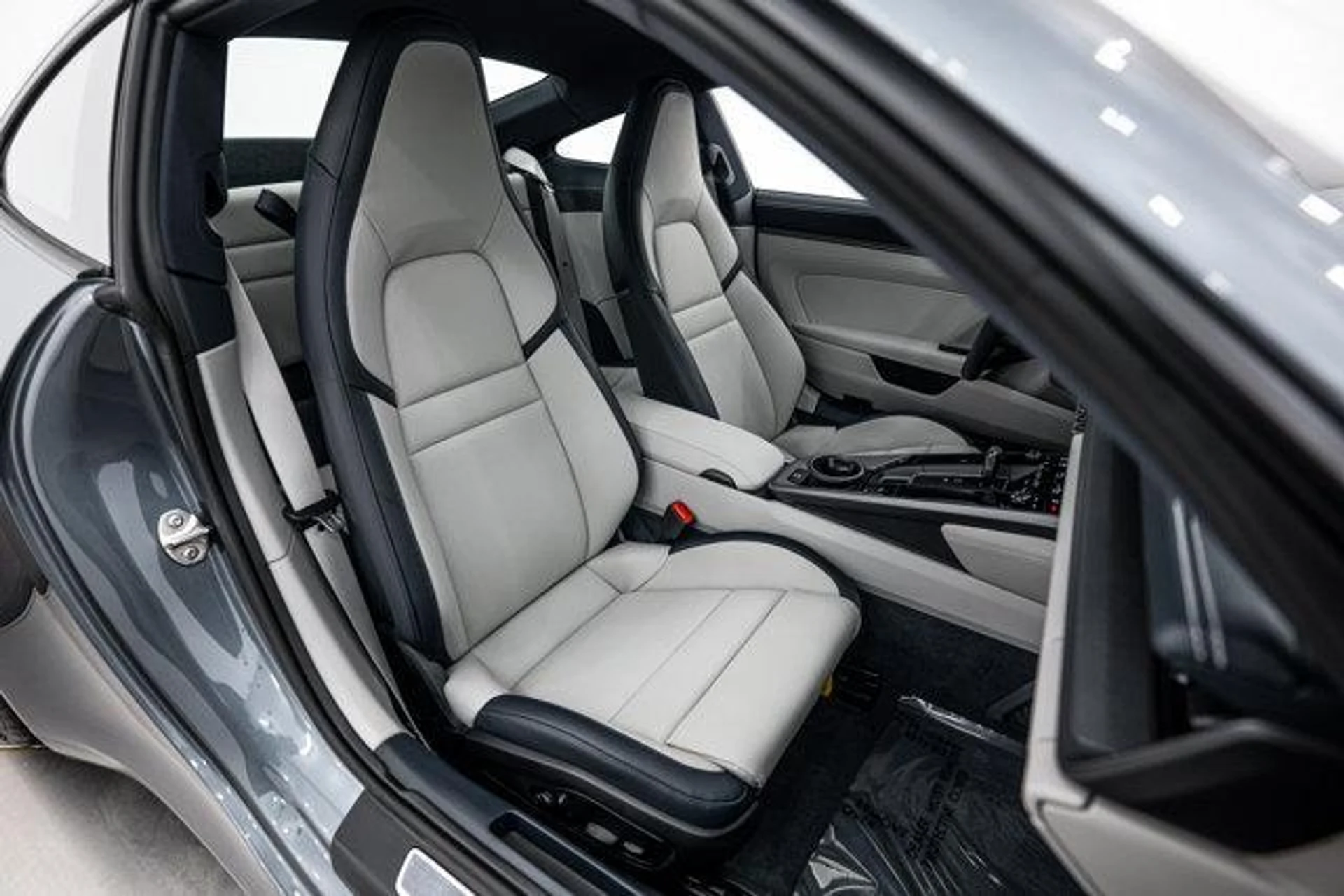 mph023_4052871804_g_jj_UU_8_z_FDGM_8_Wyb16_Sk_XXVD_7_M_d1928f28f7