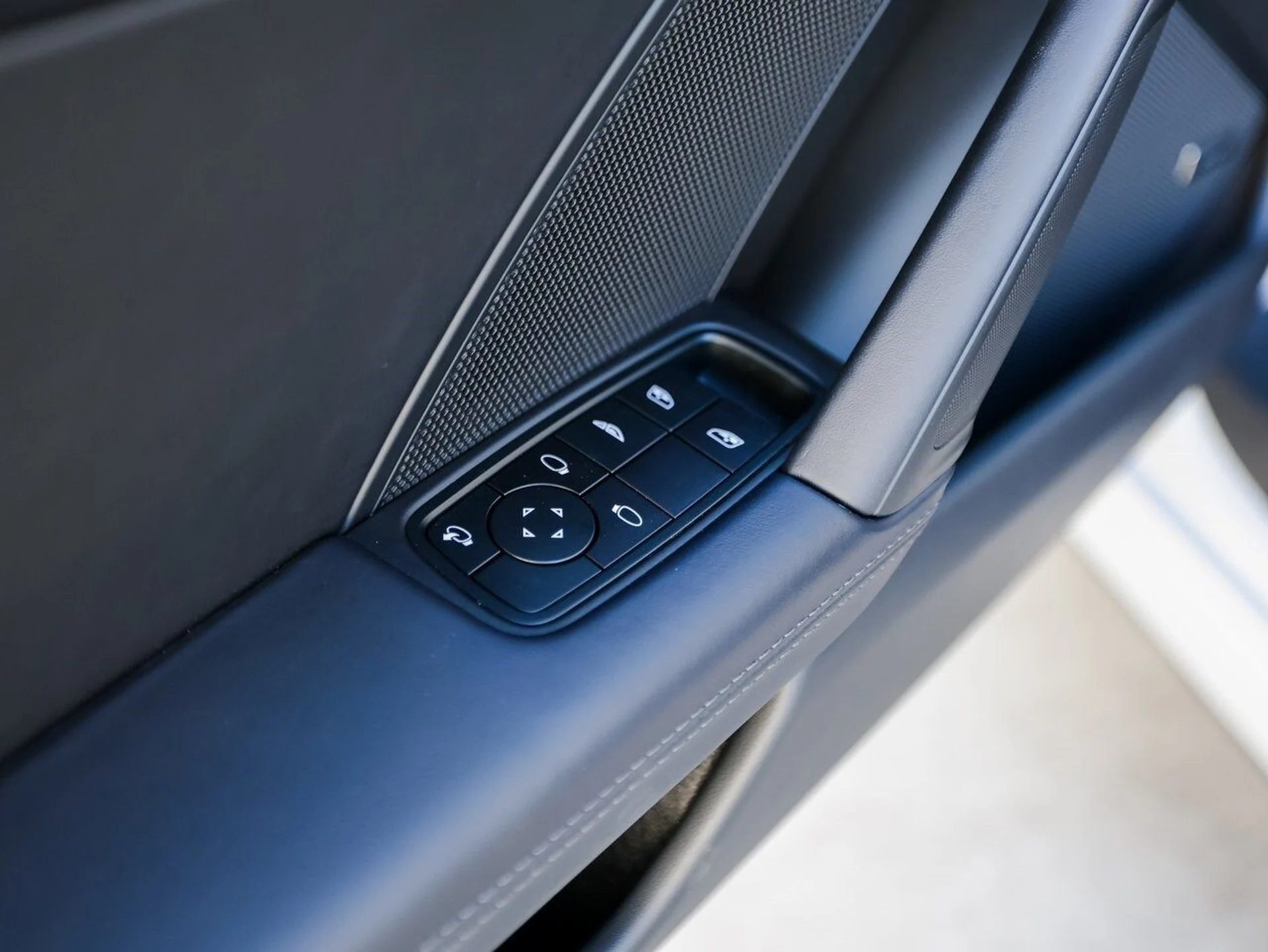 mph023_4053751155_abbae73188d672386b6a58e24e88d8f8x_b28bb42a71