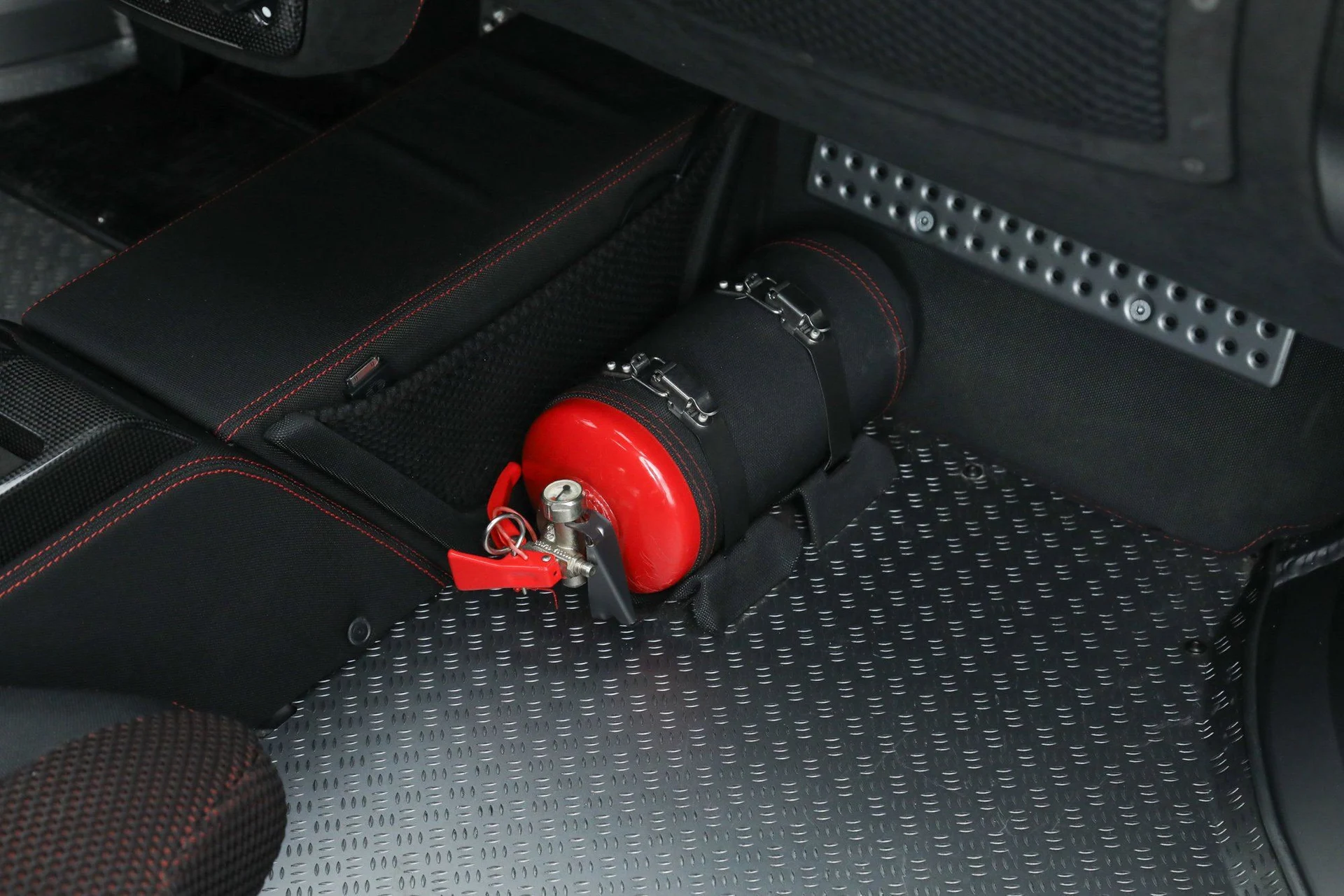 mph023_4057870182_4ff85b57bb90983233b5623454fd8e0b_00512a6f1e