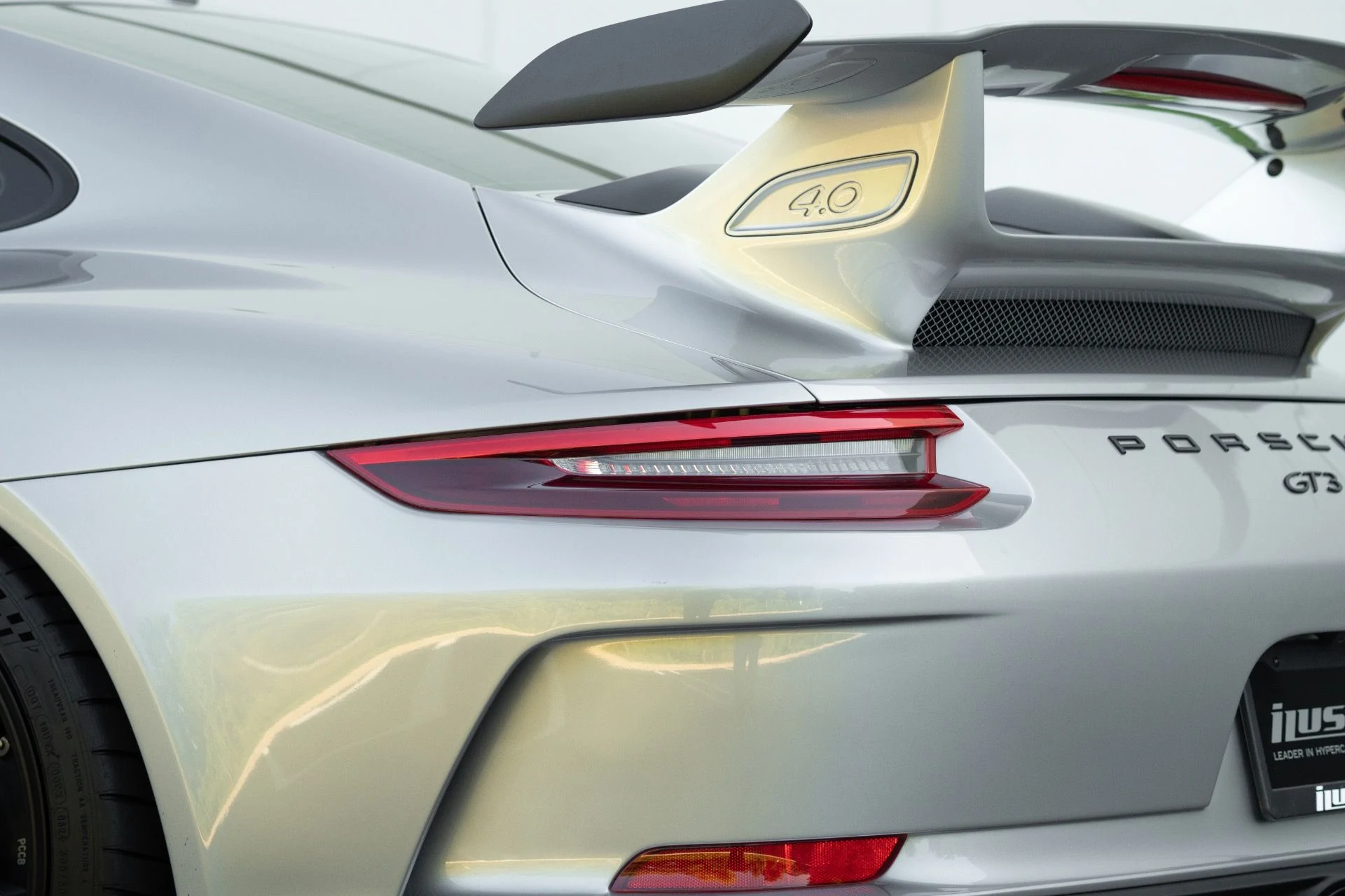 mph023_4060521537_Used_2018_Porsche_911_GT_3_1761946041_44074ece5a