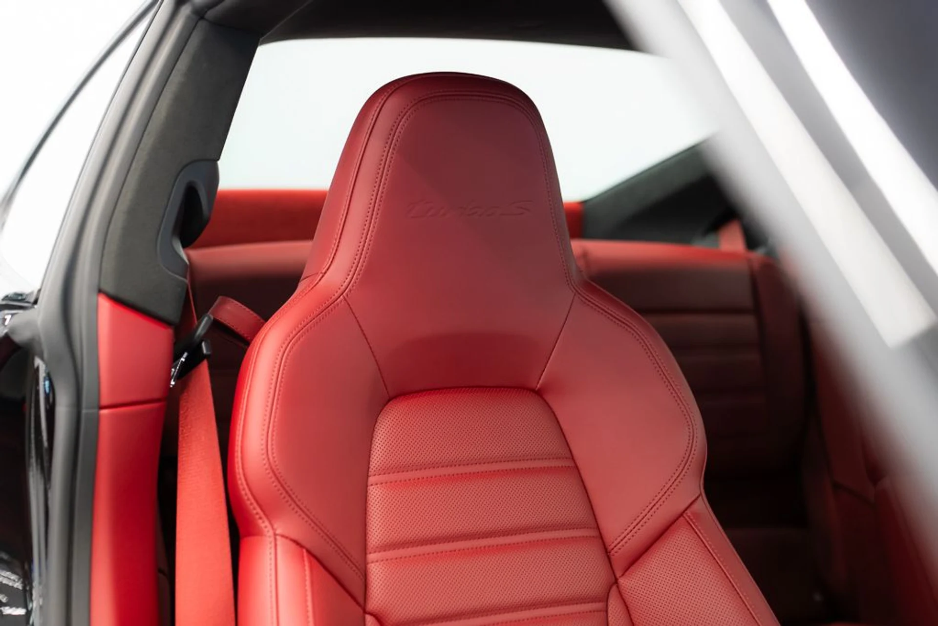 mph023_4061689120_porsche_911_2021_jpg_v_1776180195_f312dc3841