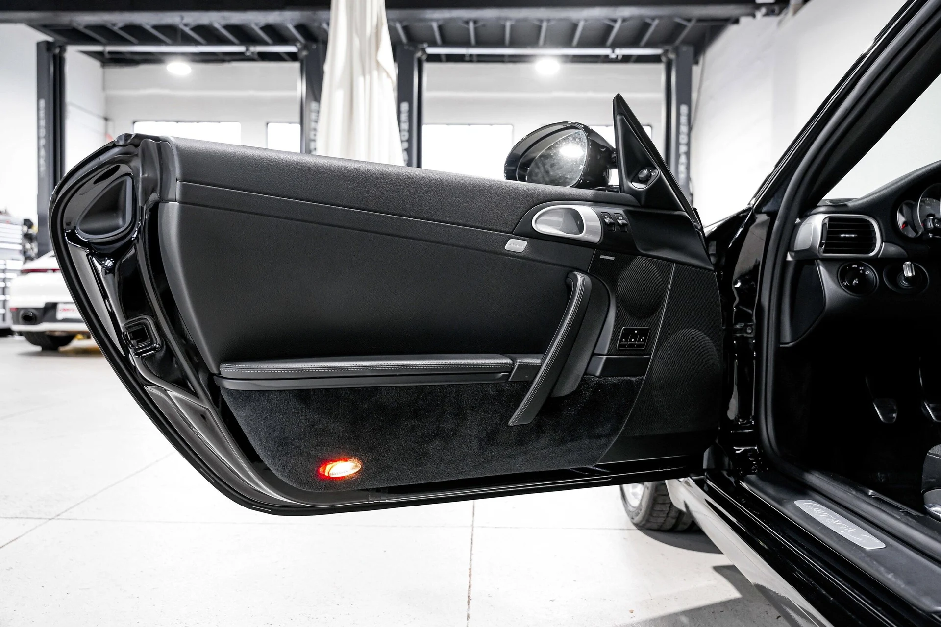 mph023_4062700793_e0ae3fe0160c5736af47bfe7c0cc2553x_29f5e22df4