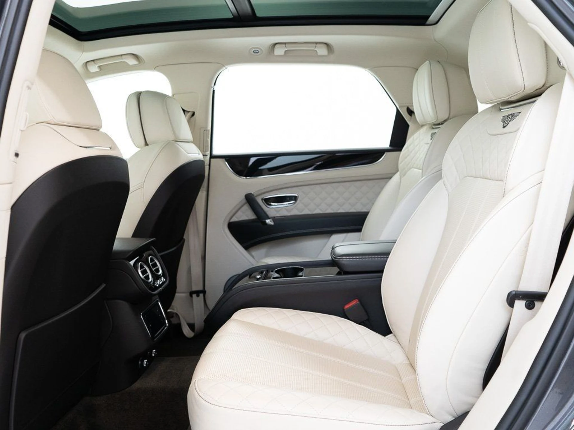 mph023_4064447605_e4733e9e1951528630c3ac920eb56ee7_d8d06d78a0