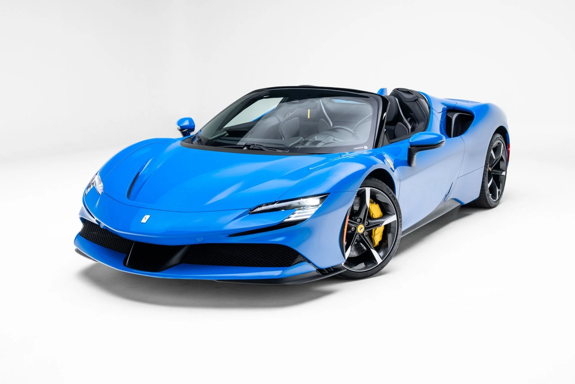 mph023_4067345608_Used_2024_Ferrari_SF_90_Spider_1772738738_a53ae2d222