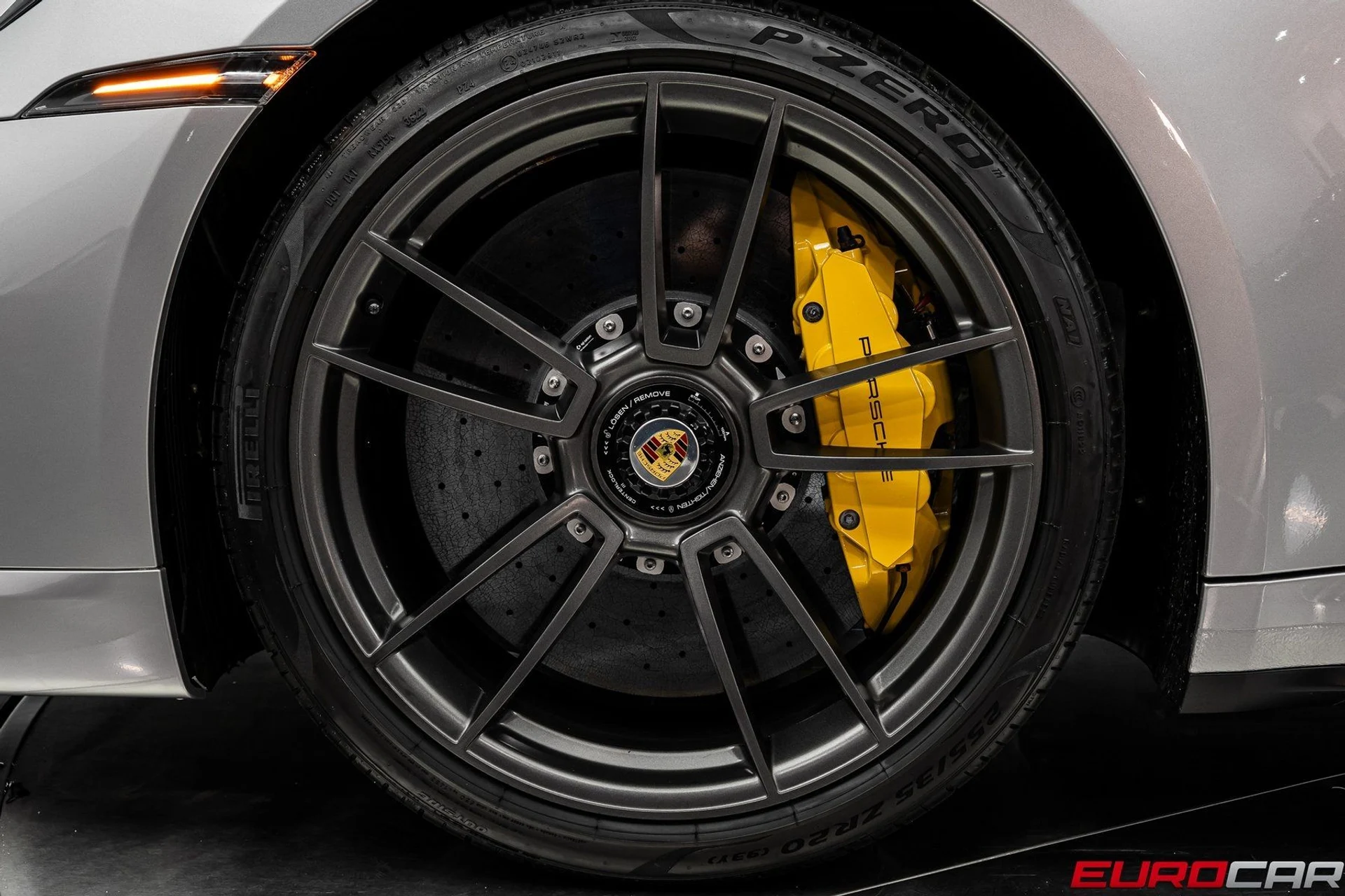 mph023_4068543749_image_24_9737ef905d