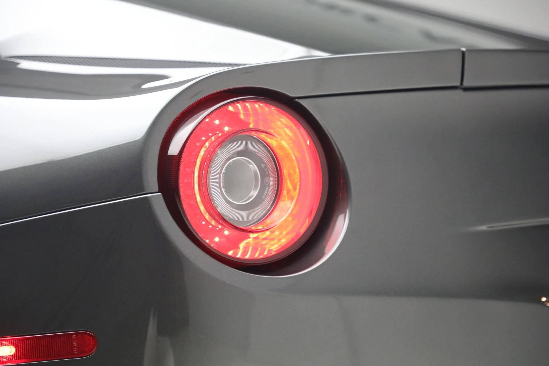 mph023_4075844512_Used_2014_Ferrari_F12berlinetta_1784557608_565ca0bbf3