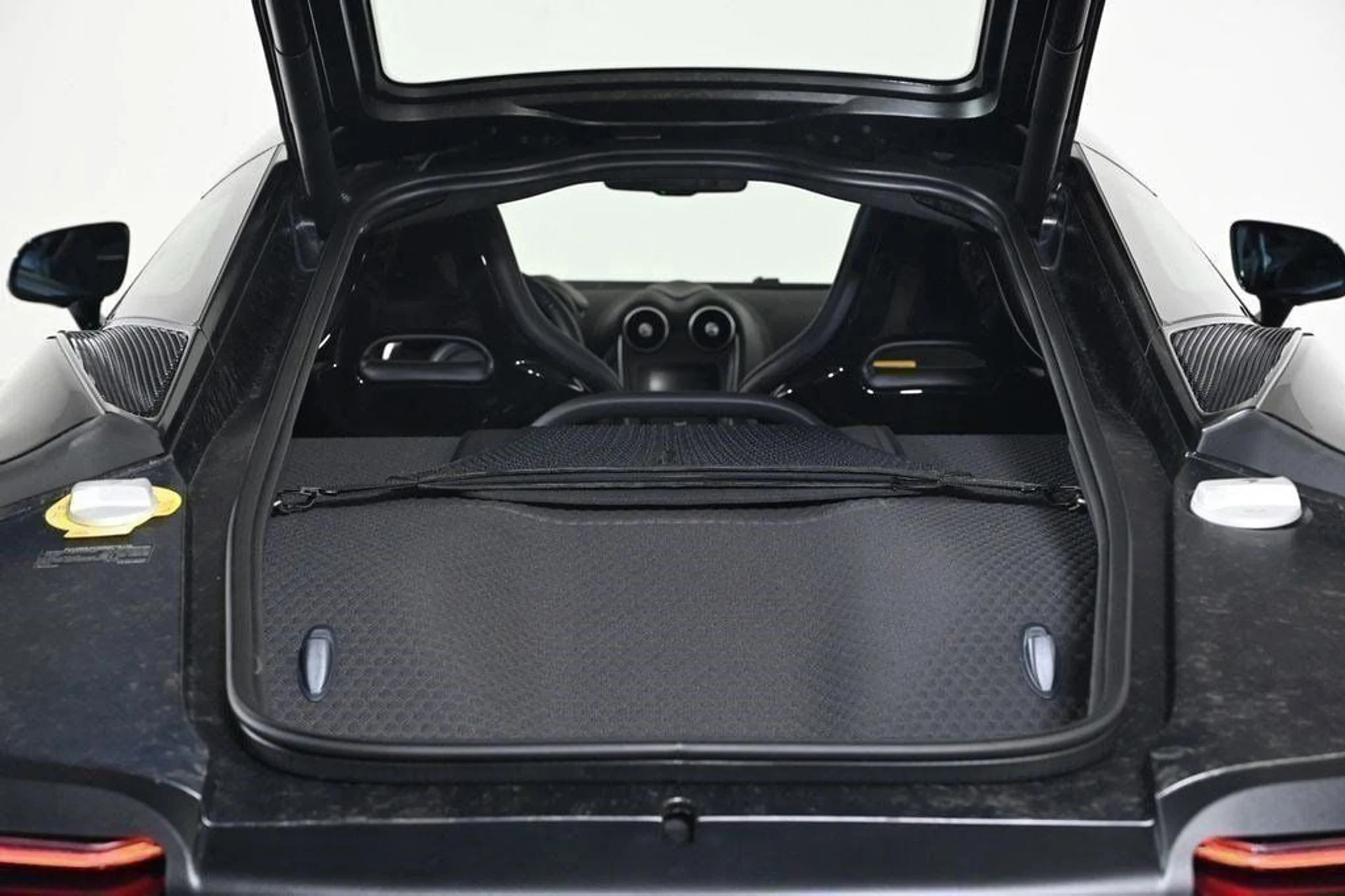 mph023_4079144124_new_2025_mclaren_gts_techluxcoupe_11350_22913468_23_1024_7095651fea