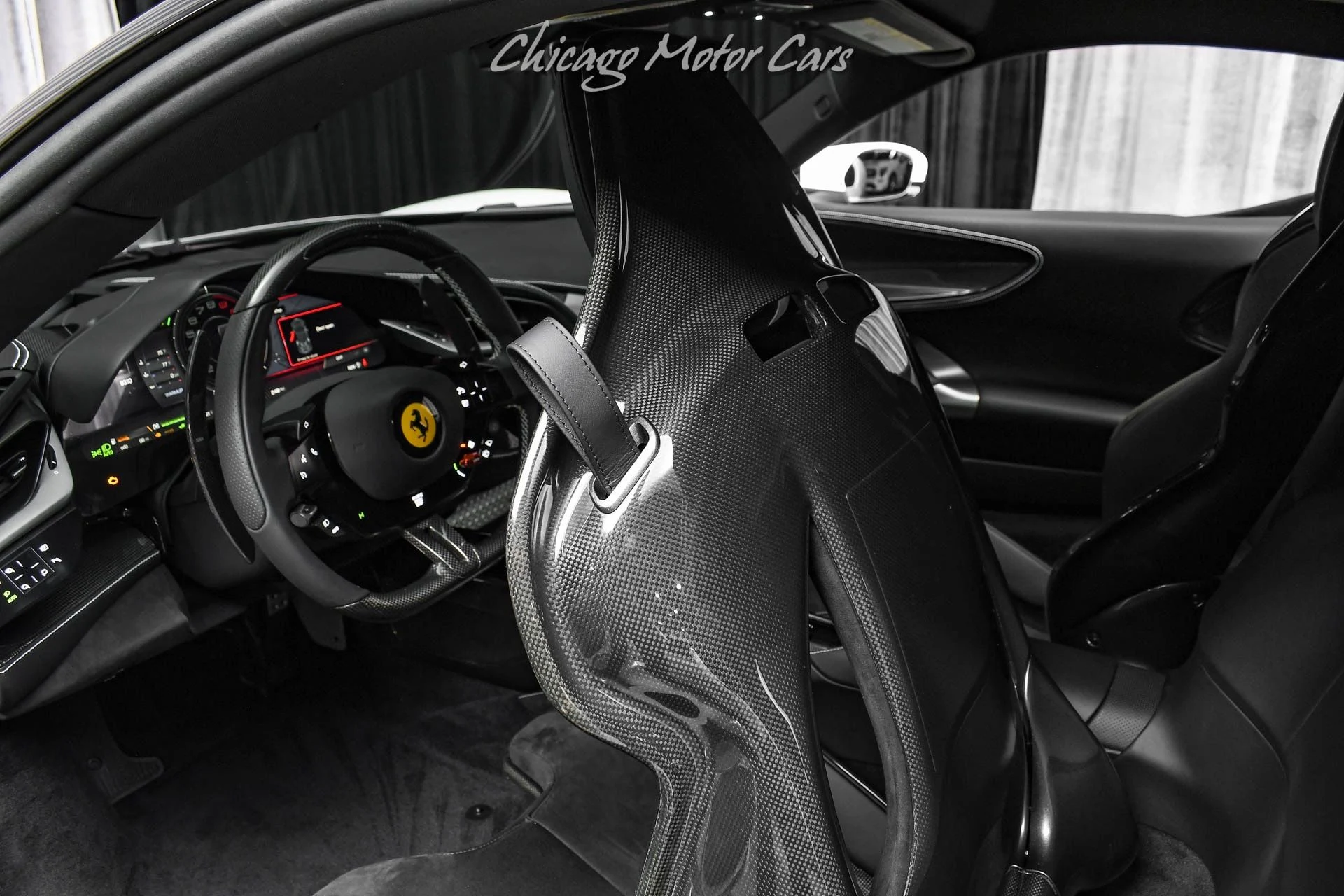 mph023_408094296_13227_p24_l_65ca86c780