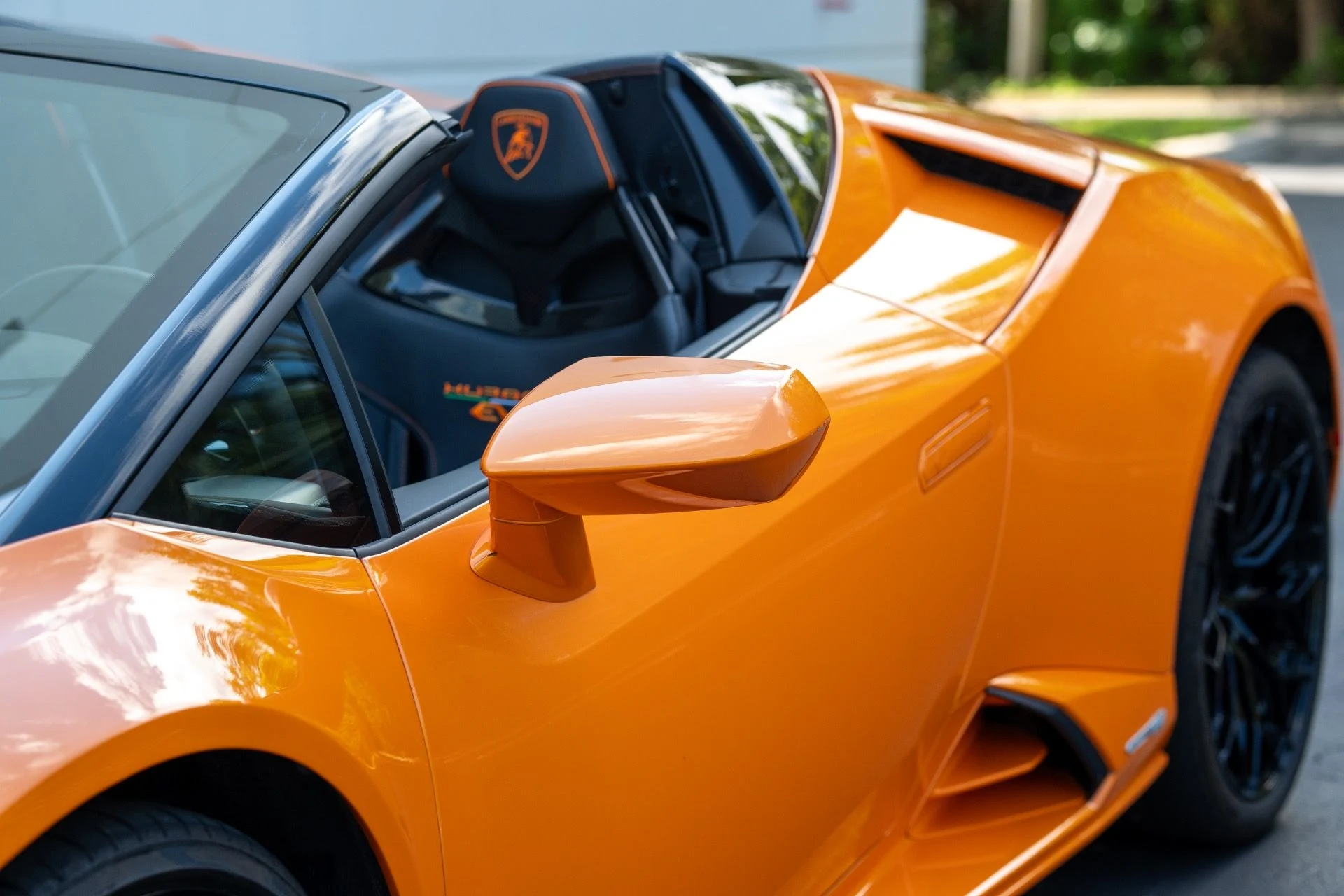 mph023_4083673240_Used_2021_Lamborghini_Huracan_EVO_Spyder_1775496293_f17e298b5a