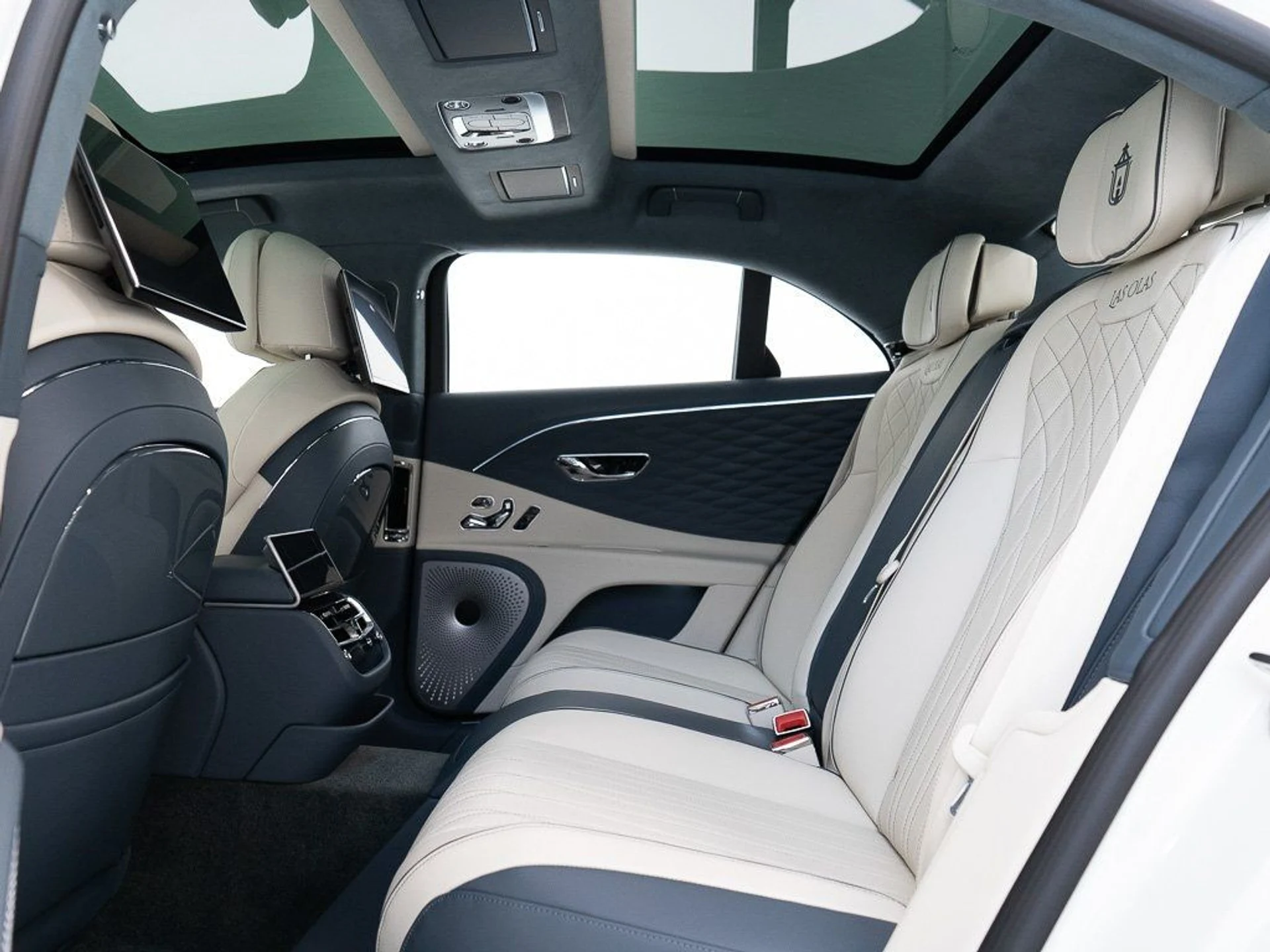 mph023_4083749078_ac7cb90f9928b78a947952ca8899feed_8096528ac5