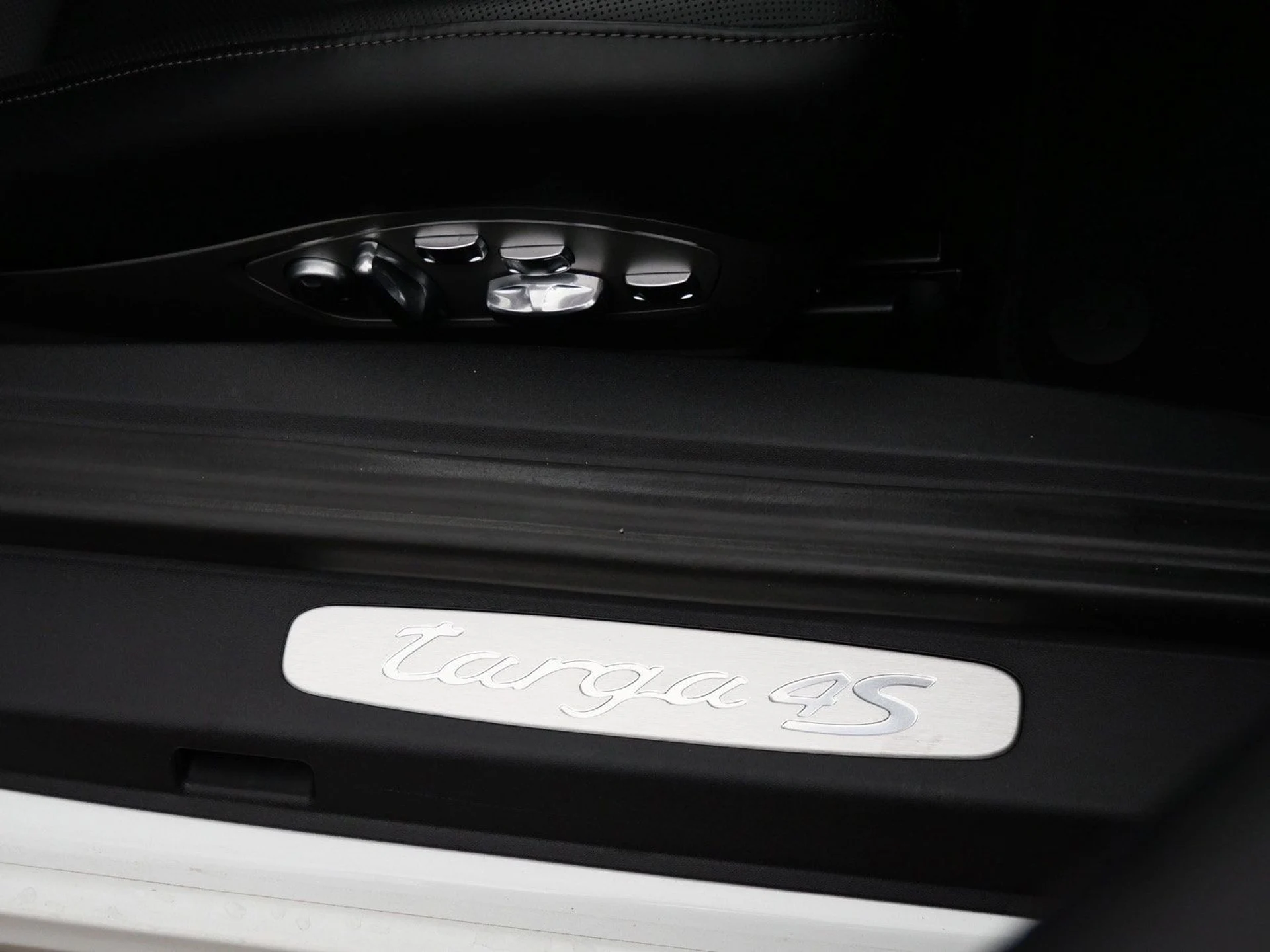 mph023_4084048256_bfe73be777931b934d30b43f1905ecaax_fa99df36ae