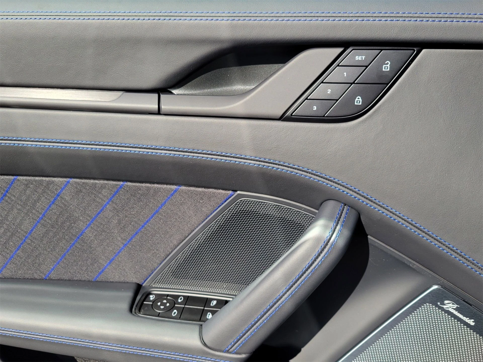 mph023_4089128944_9cecafd47aeb515f879fc419ceecacd9_00b4d90f83