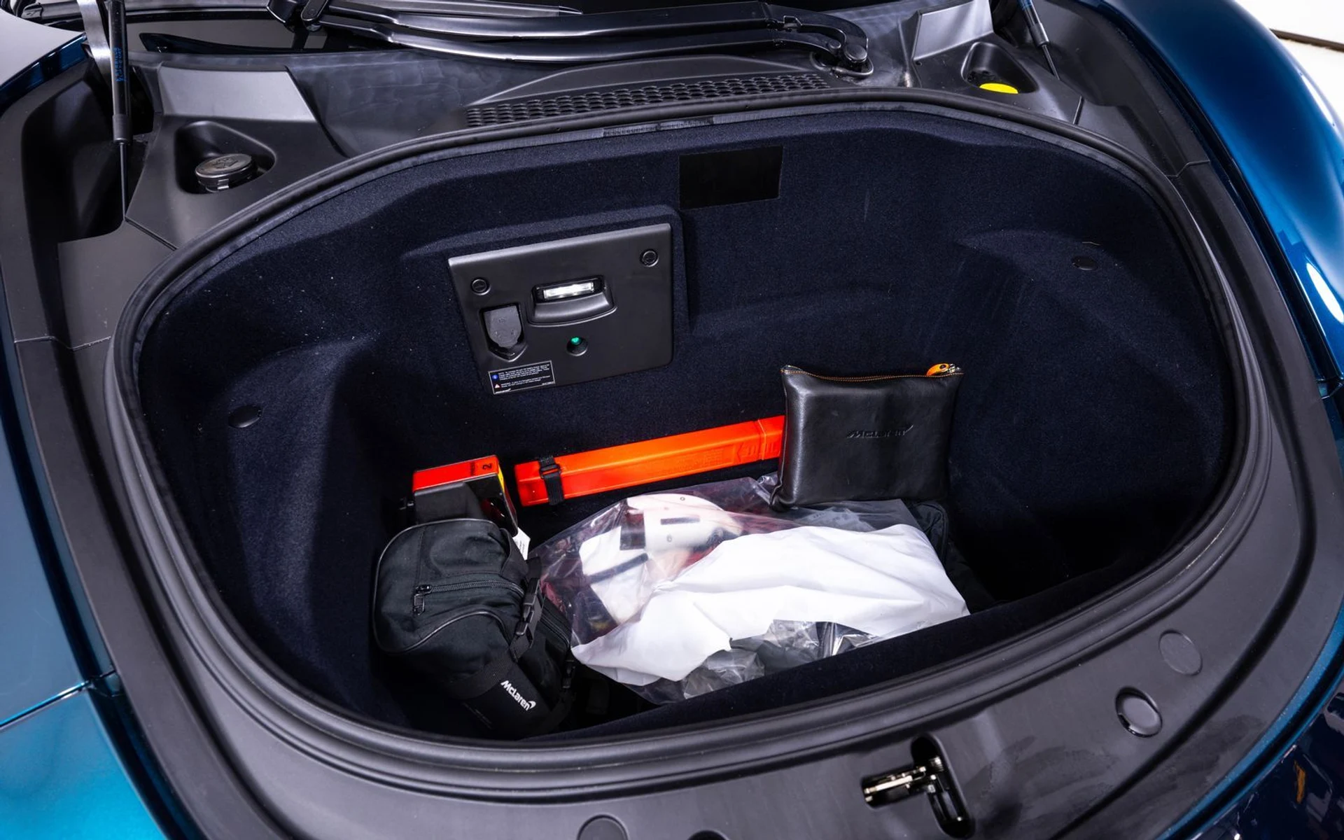 mph023_4089392143_77812f8ee6e0ba113b5985c0fa0cbf5cx_56812eac7d