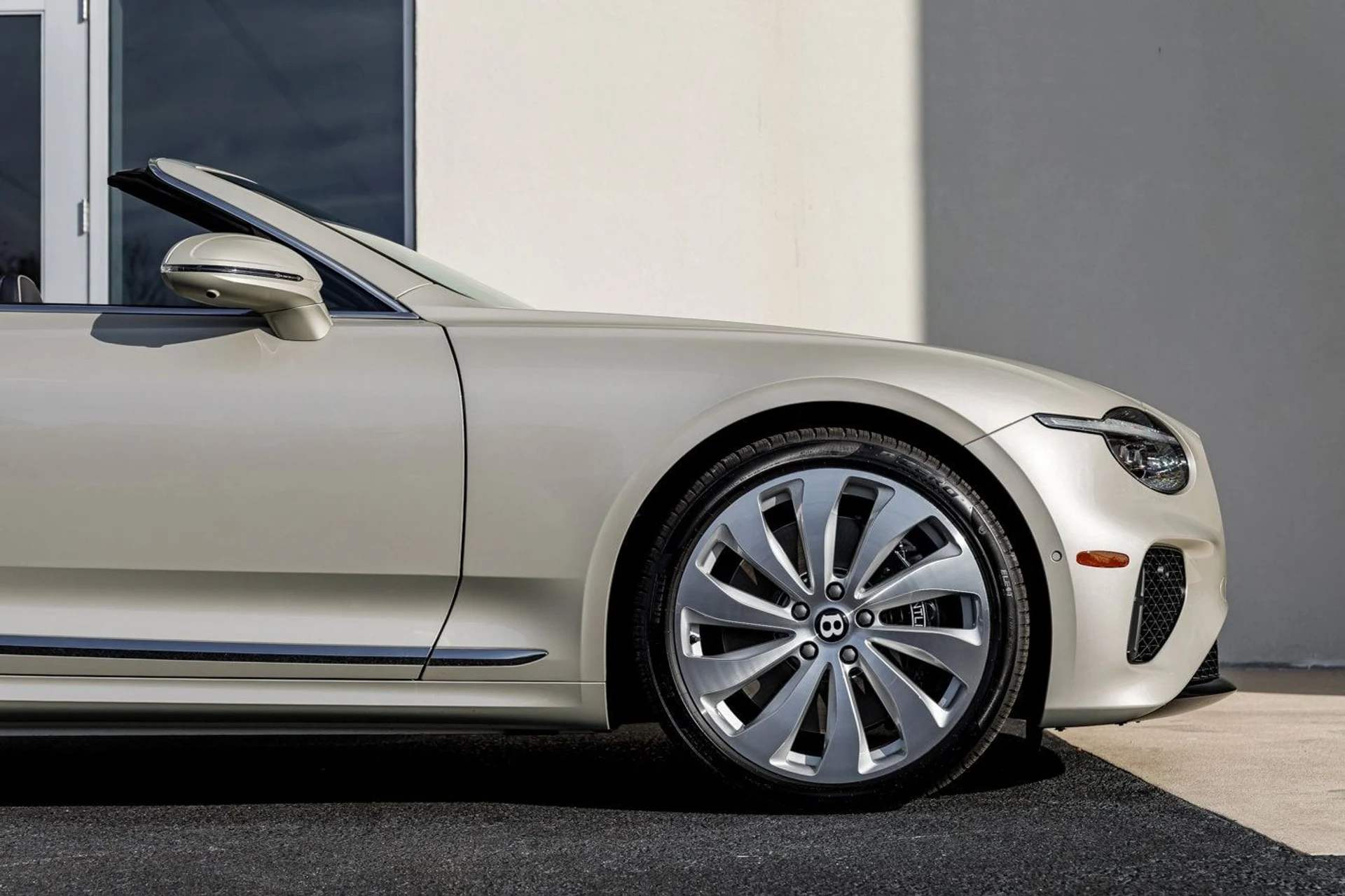 mph023_4095346585_b28a0e0a286945dae52ee9e56fcb75dcx_a08a1f54ce