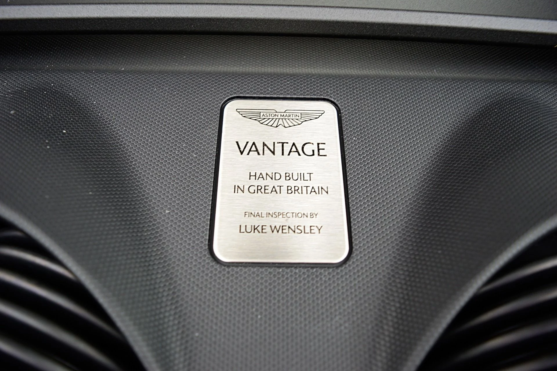 mph023_4098927_New_2026_Aston_Martin_Vantage_Coupe_65ccfb6453