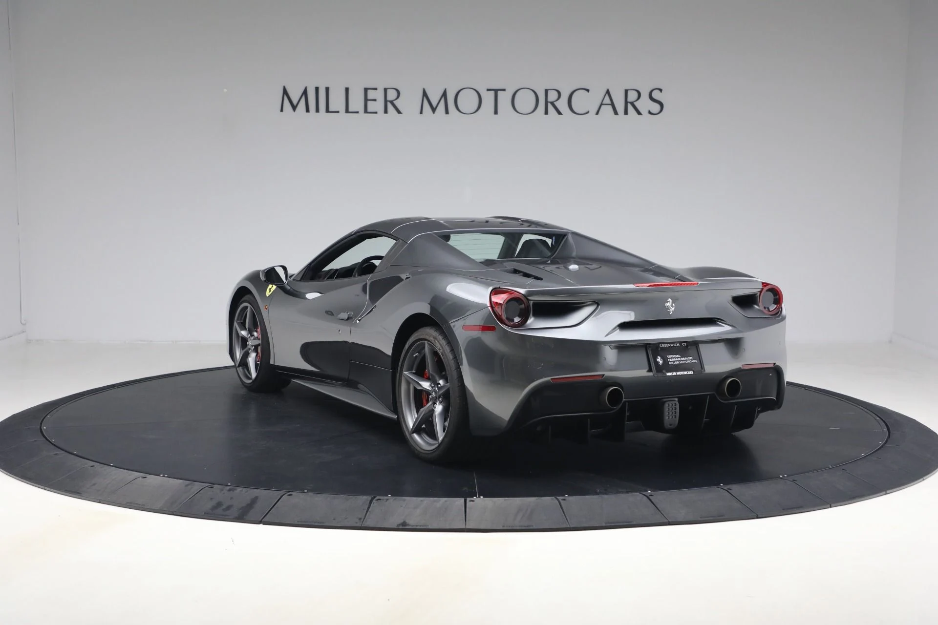 mph023_409901239_Used_2018_Ferrari_488_Spider_1774552215_57907a30d7