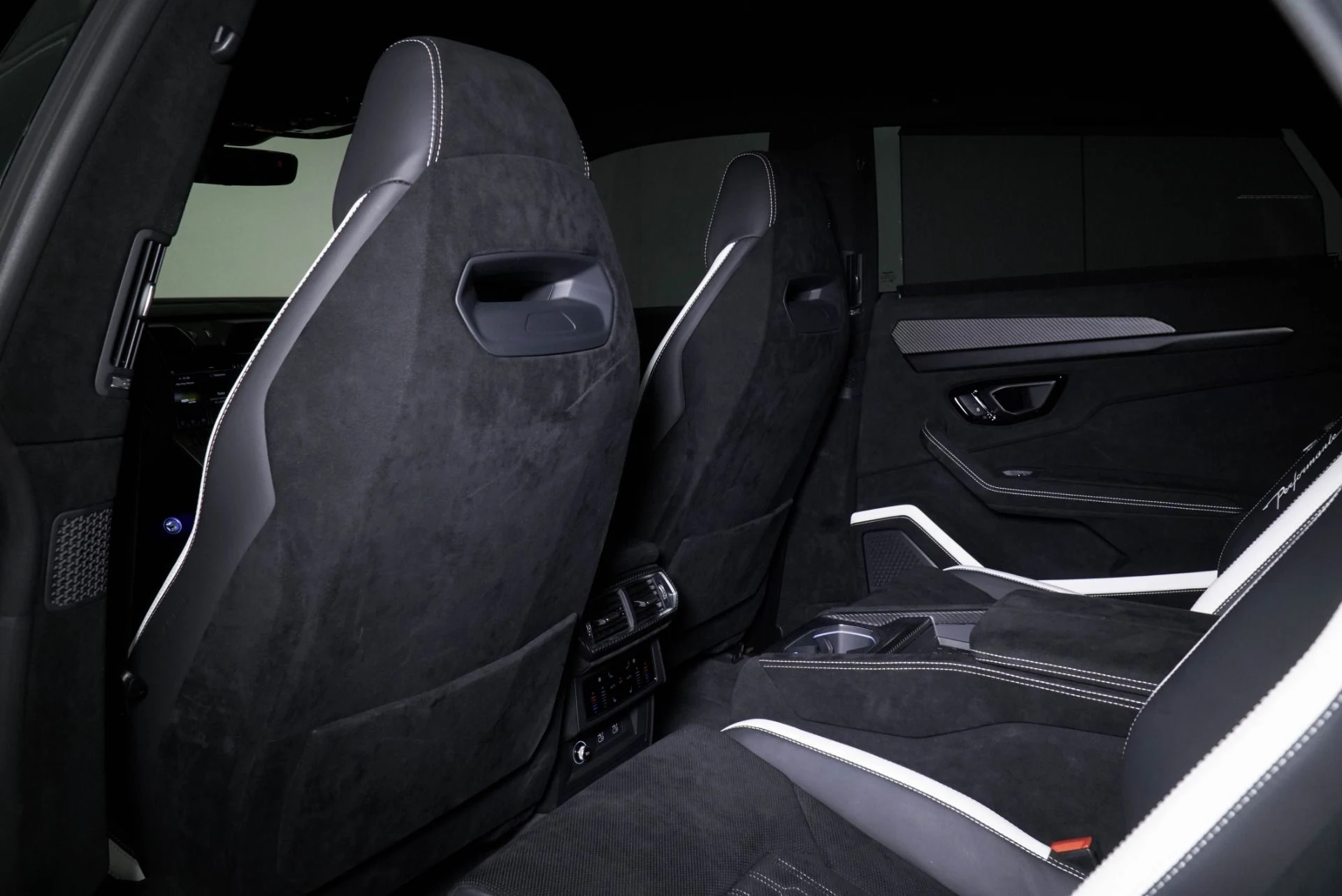 mph023_4099029733_Used_2023_Lamborghini_Urus_Performante_1765384929_0485380cec