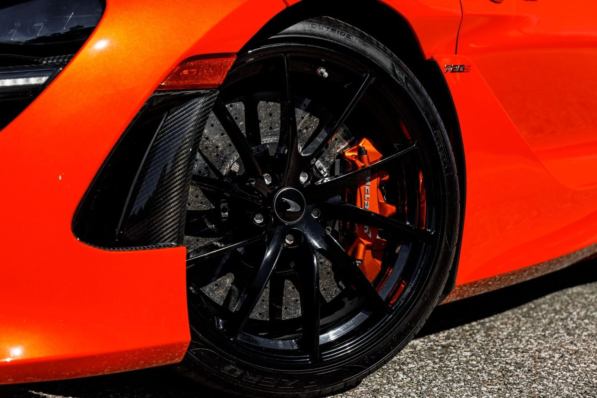 mph023_4099869744_625_p24_l_d64b78c85b