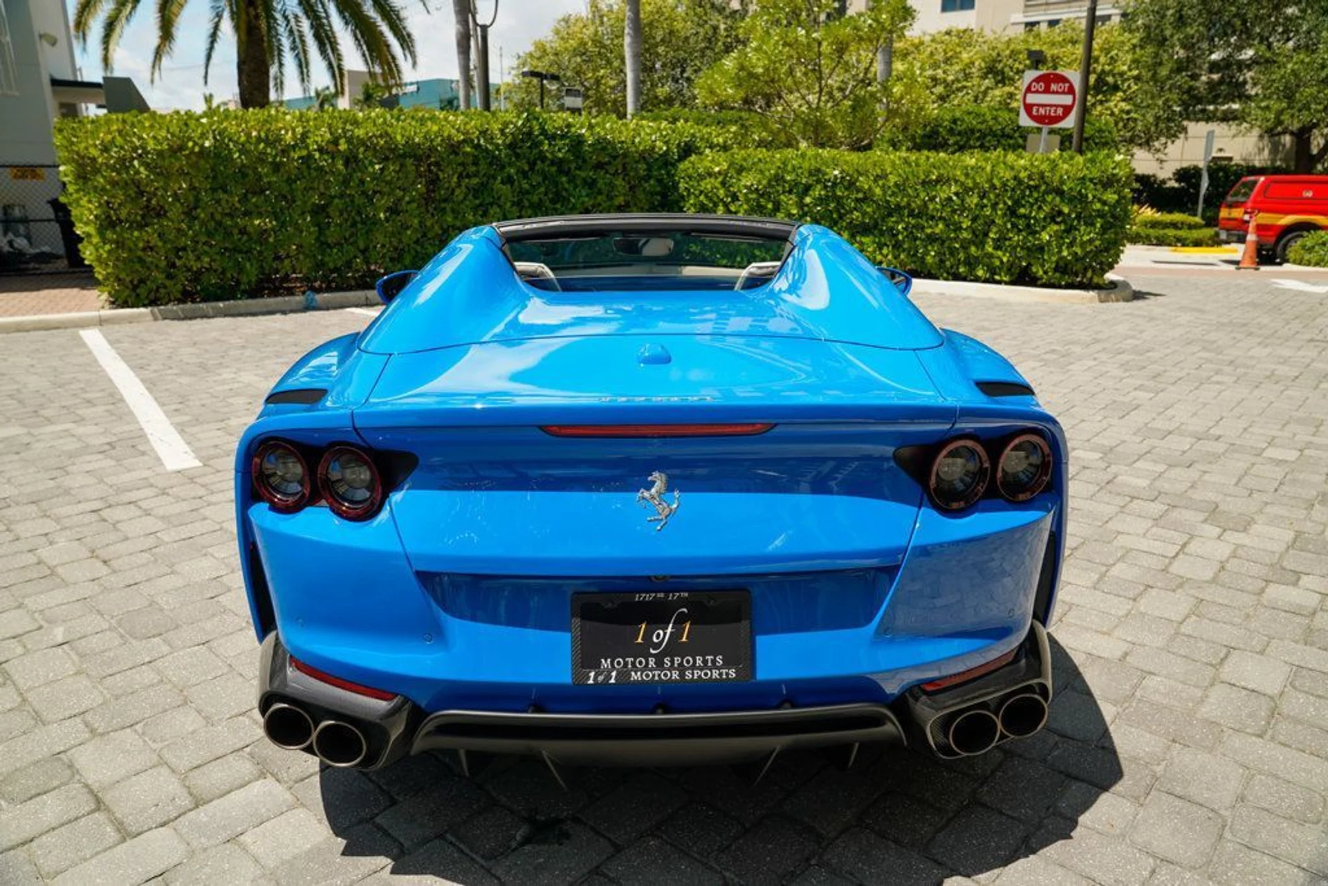 mph023_409997059_used_2022_ferrari_812_gts_convertible_14354_22898644_24_1024_c31205766a