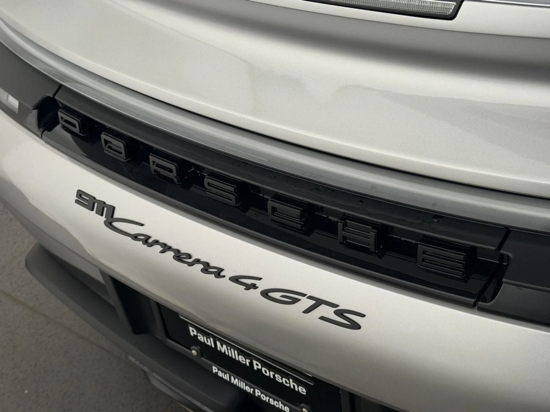 mph023_4108380560_fcc87fa85f53593393a8aaed55038379x_1c83b593de