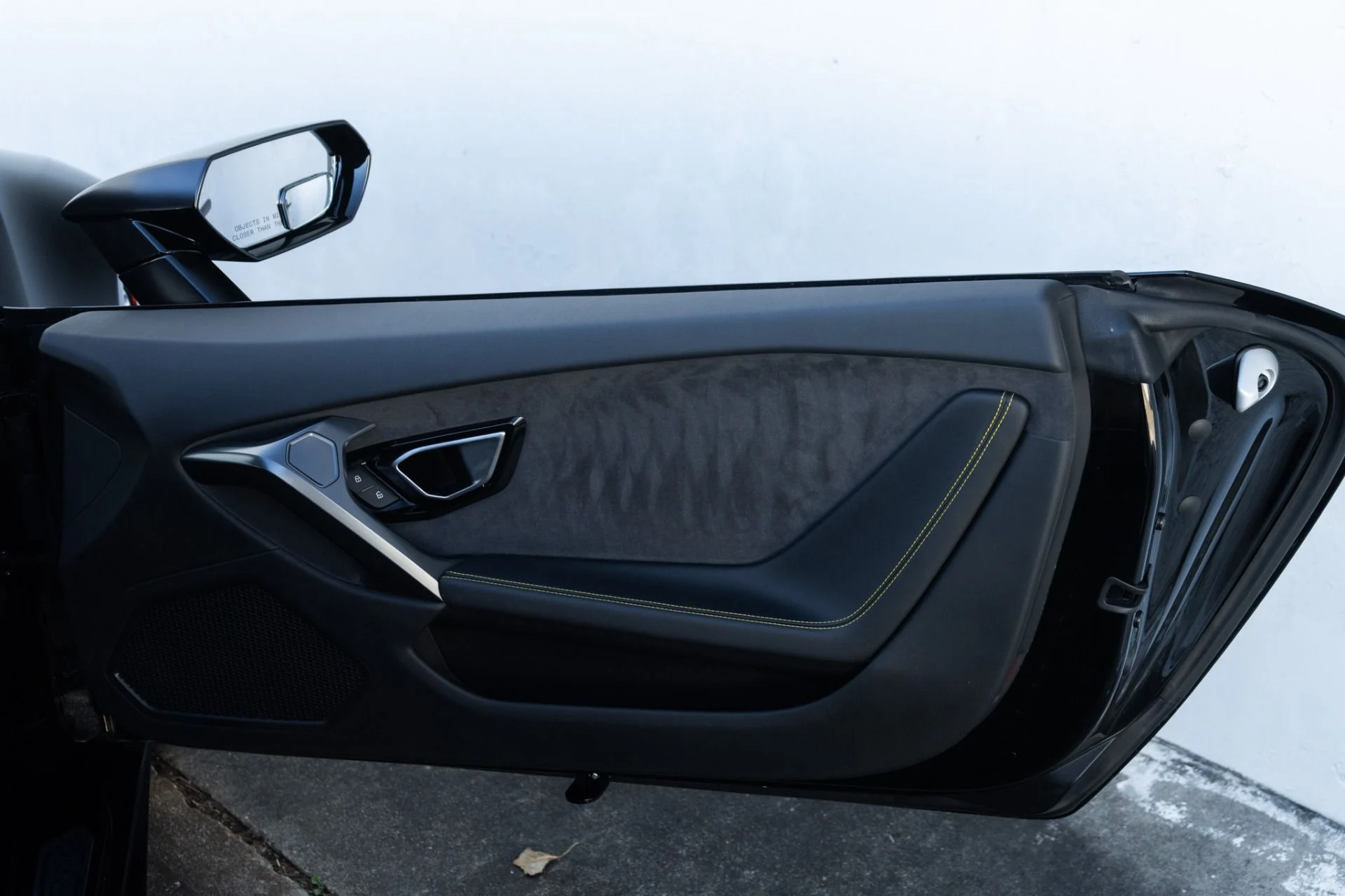 mph023_4108968086_Used_2015_Lamborghini_Huracan_LP_610_4_1768245751_11856202b2