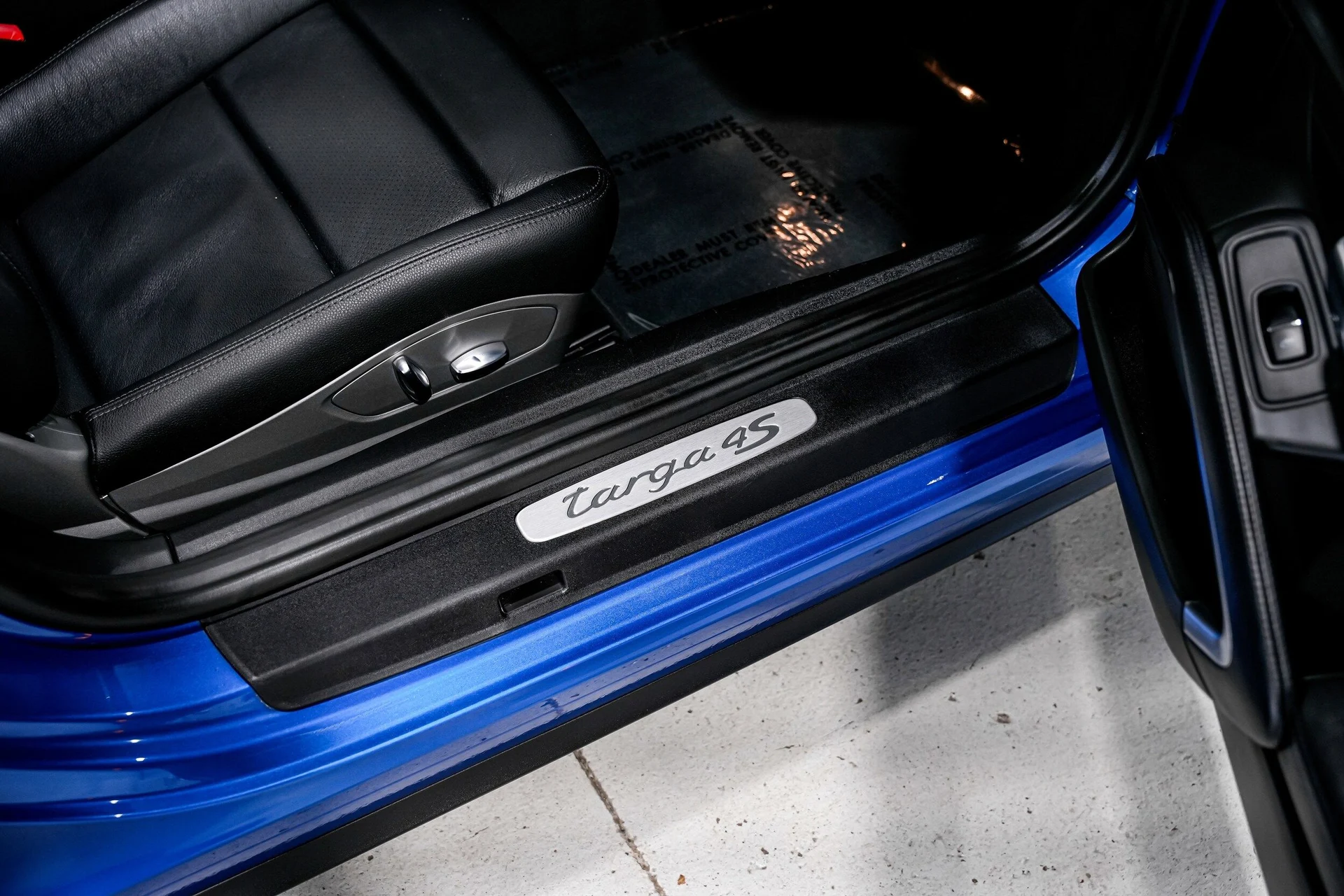 mph023_4110339302_e6e482d7ef2e5ef3cc7e40afd1ee0bf1x_f77a03fbe3