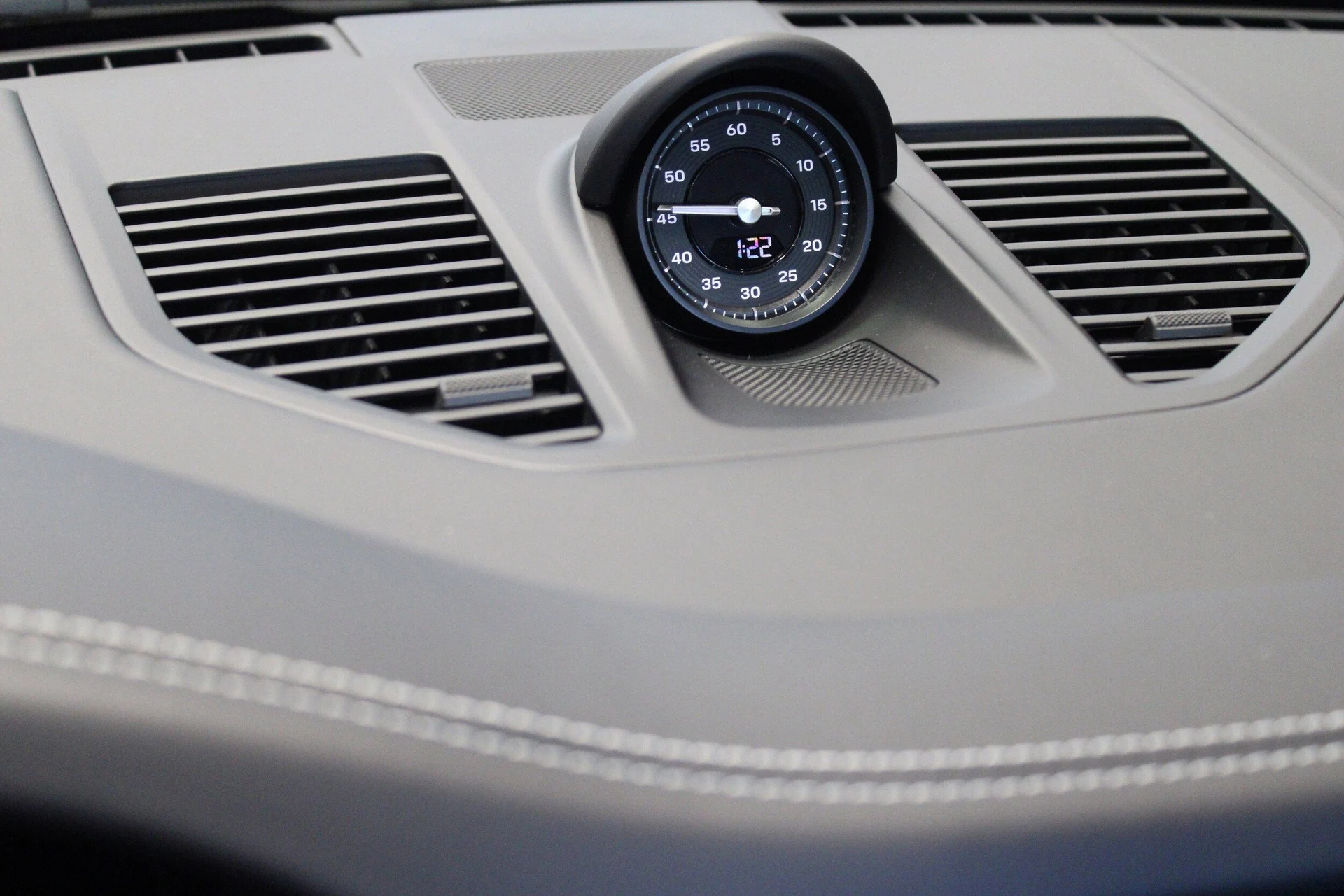 mph023_411688438_9f251d9c239524348e83e1824ff2305bx_41b3b63abd