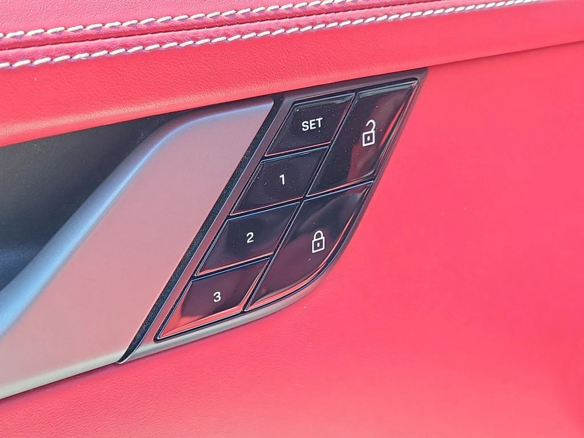 mph023_4119870078_24_602a8d7b72