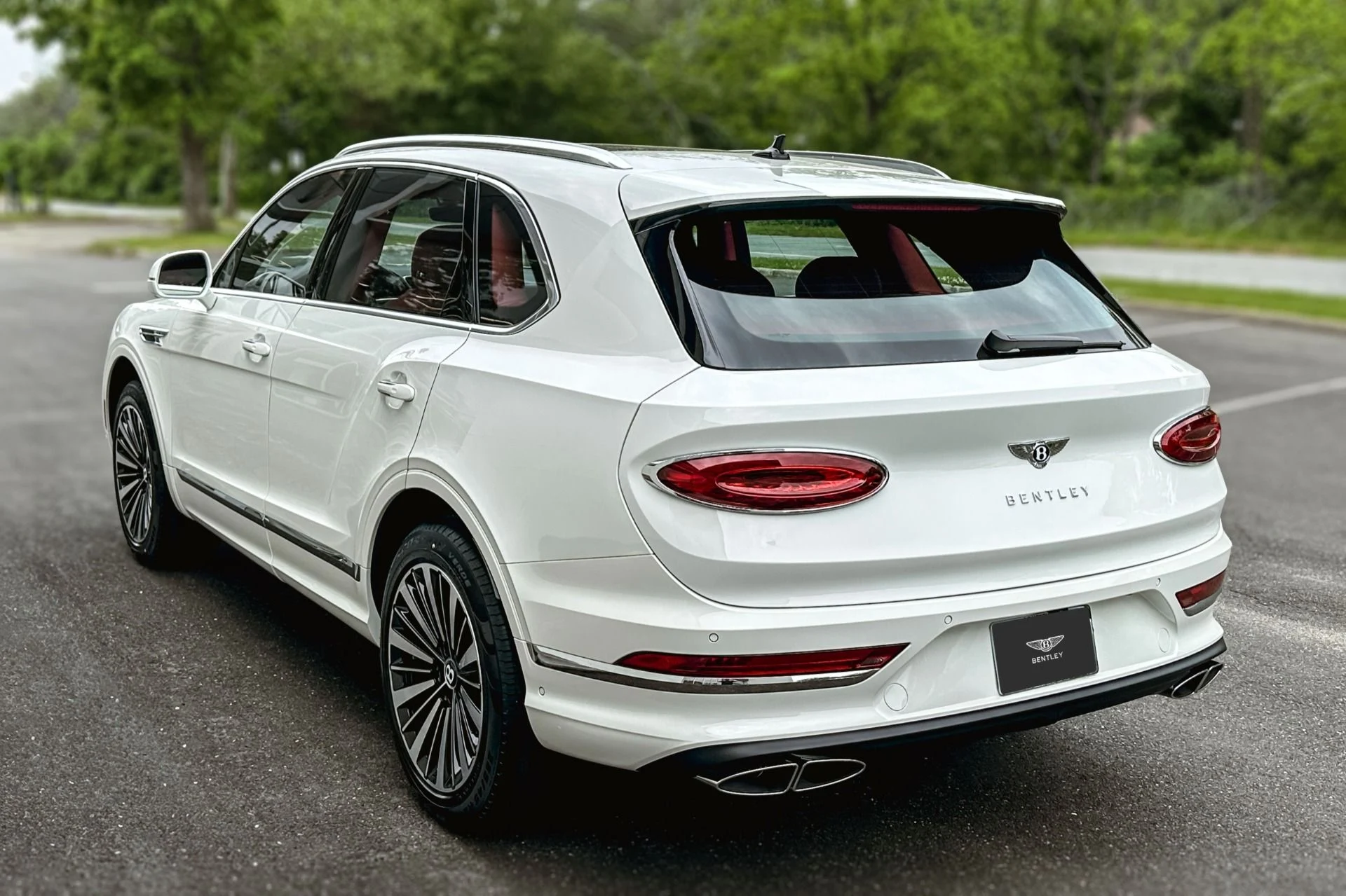 mph023_412775459_New_2026_Bentley_Bentayga_1779967507_8da5c08d33