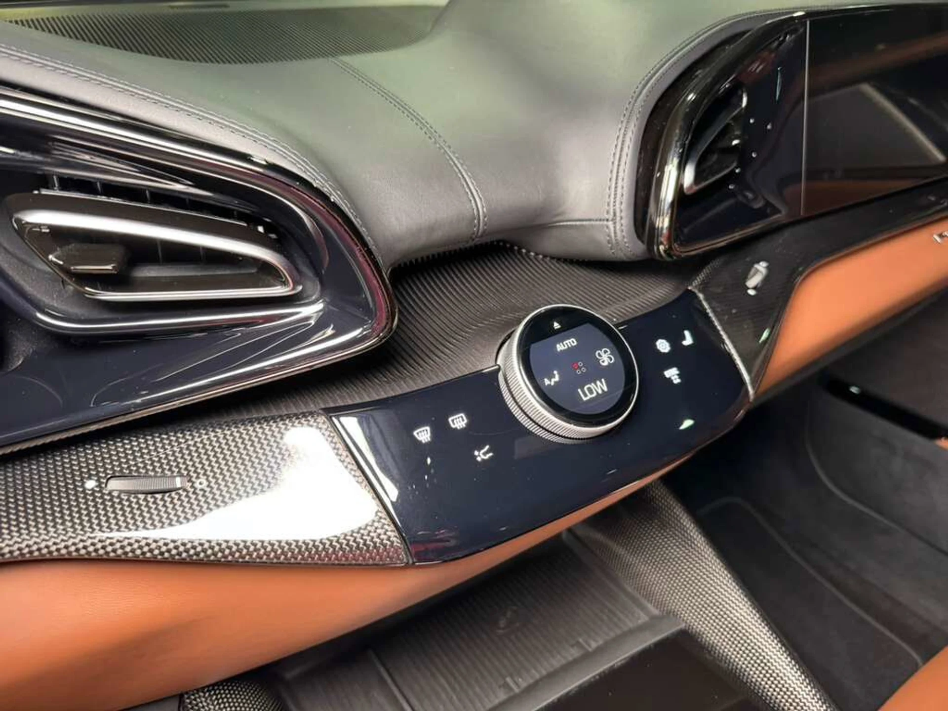 mph023_4130591929_b7fde801b1309e1169b1b892c597338f_cf80e4c07d