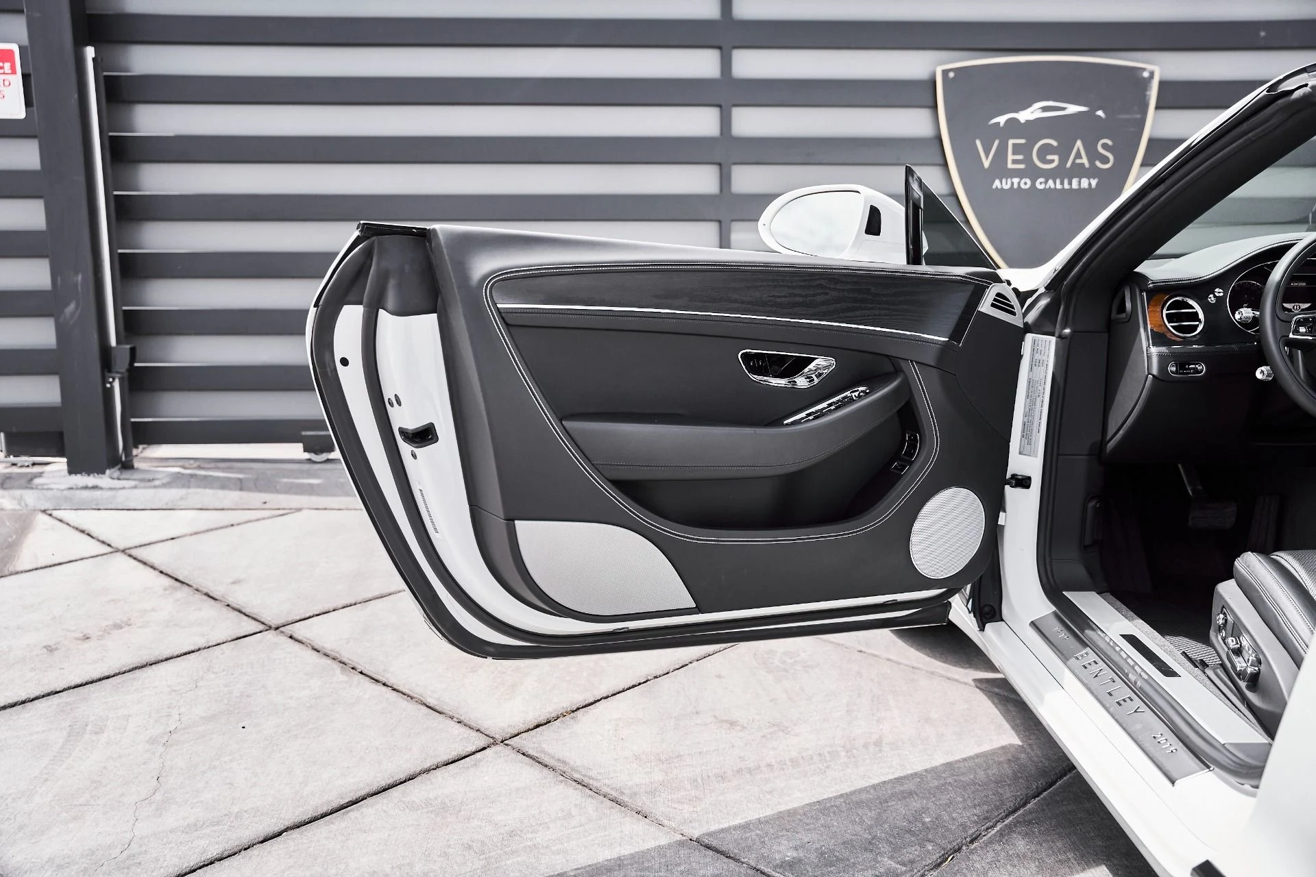 mph023_4136579851_Used_2020_Bentley_Continental_GT_V8_1777078746_2da04d9e44