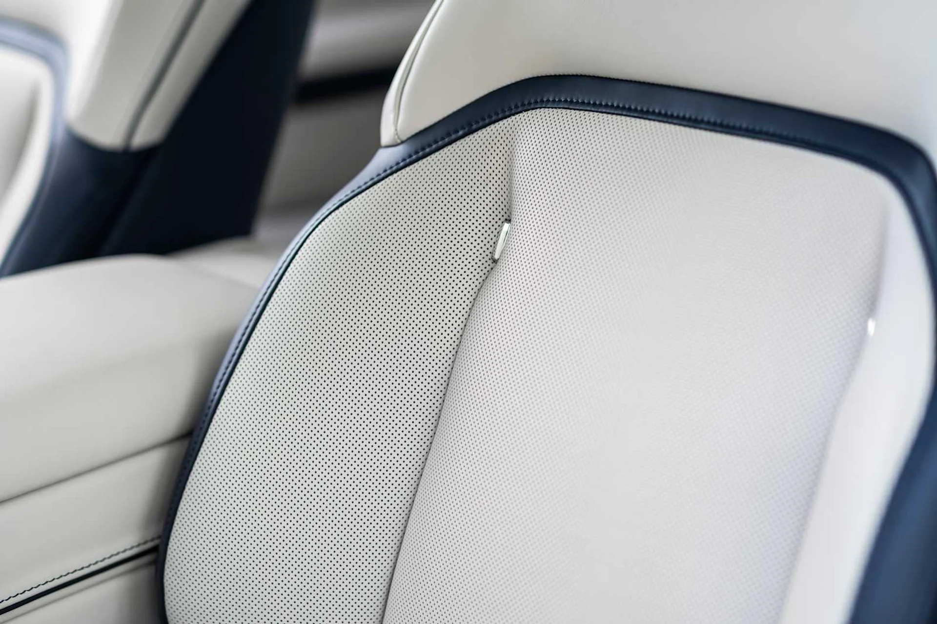 mph023_4138651090_37f7d03473fcc734e85b498d03935b85x_701e3e17db