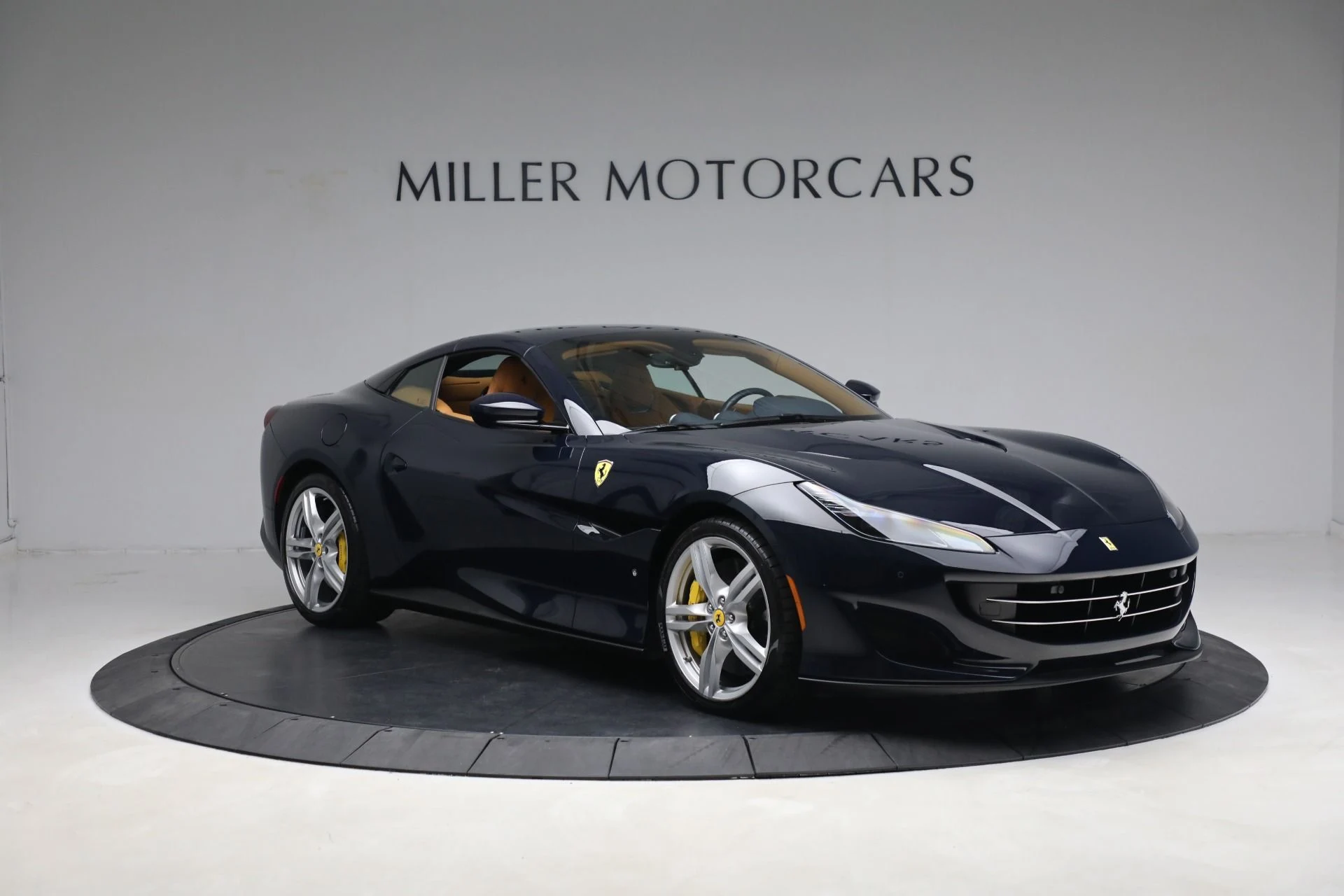 mph023_4143879111_Used_2019_Ferrari_Portofino_8ea7b828f4
