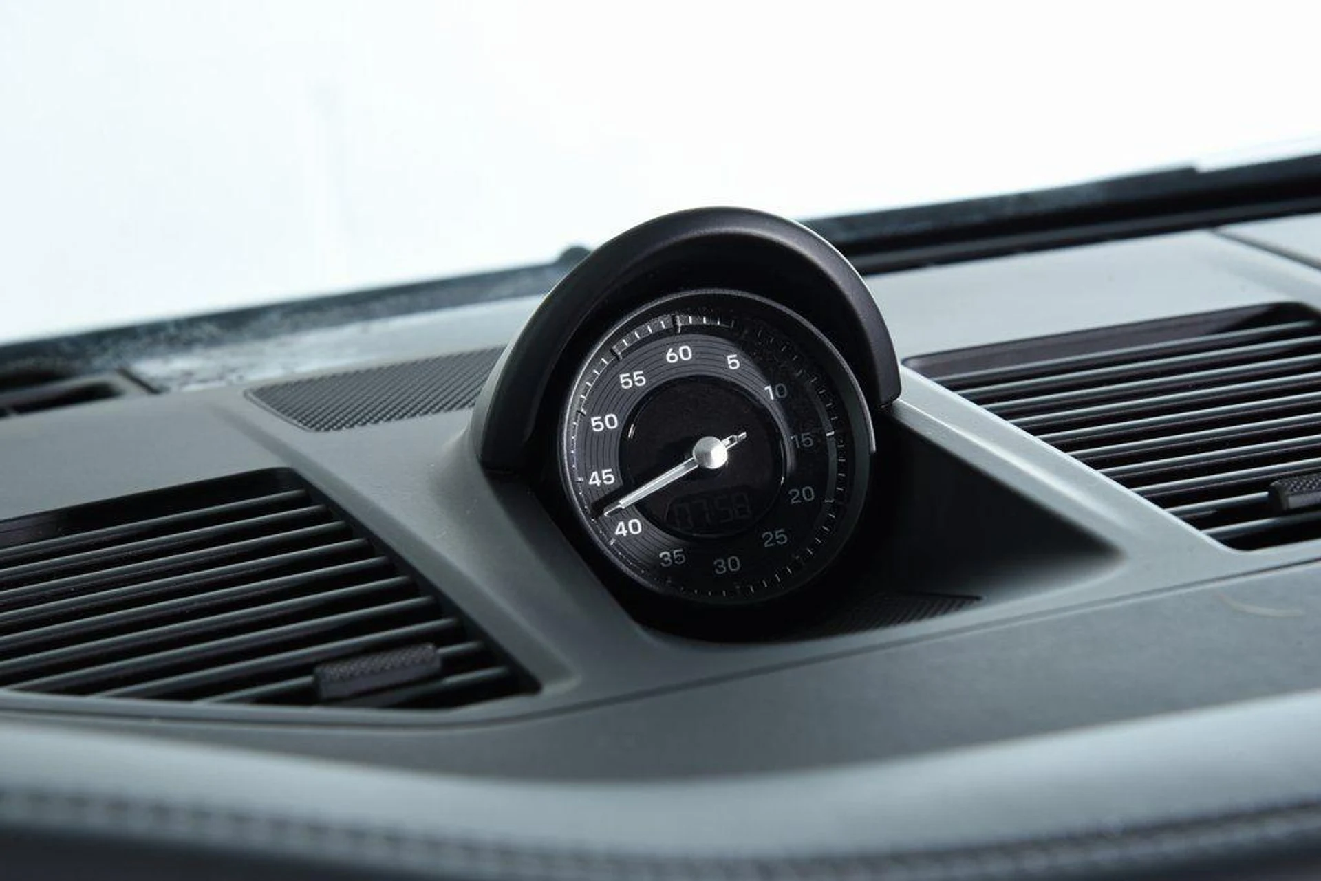 mph023_4144144515_jclhuc_QJE_Od_LHS_Ev_RHQ_3_Ns_Gg_D_Dw_72b89f96f9