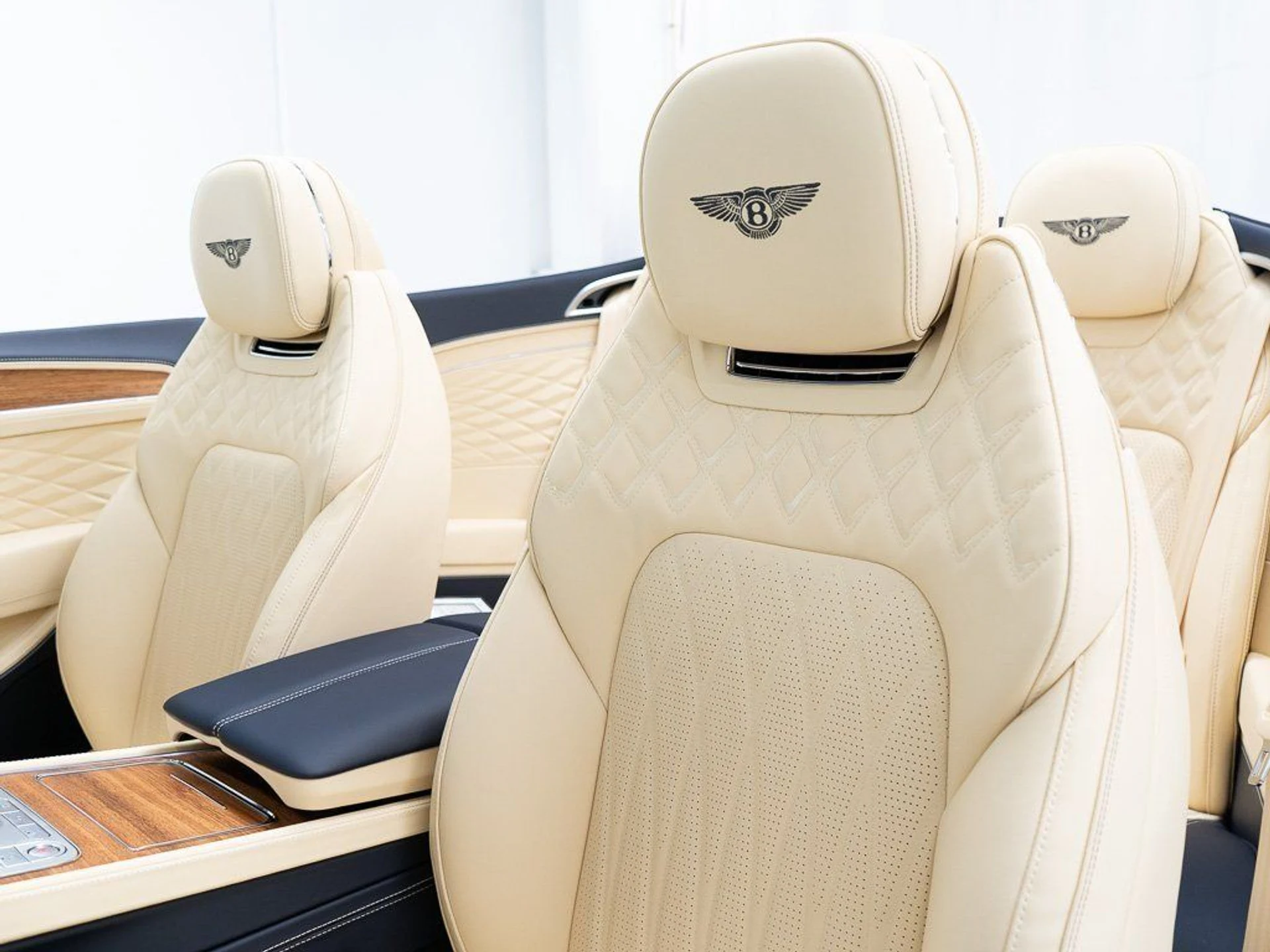 mph023_4146311555_4ddbe67dd44bdb4bfc41691be116e48a_a9042c178d