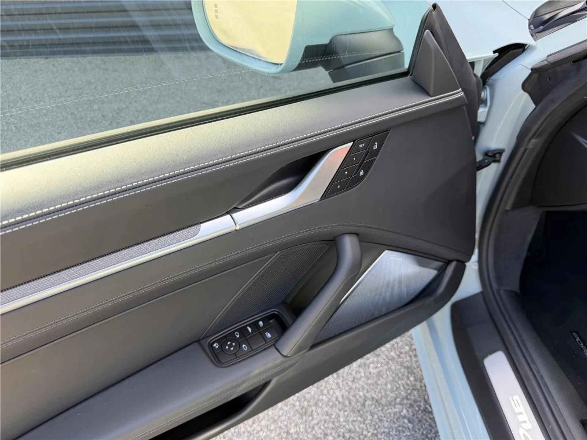 mph023_4151383037_x_Uj_N_Om_F_Ek81_Hcd9kl_Z_Cm_Z_Nfa_Io_906c04a539