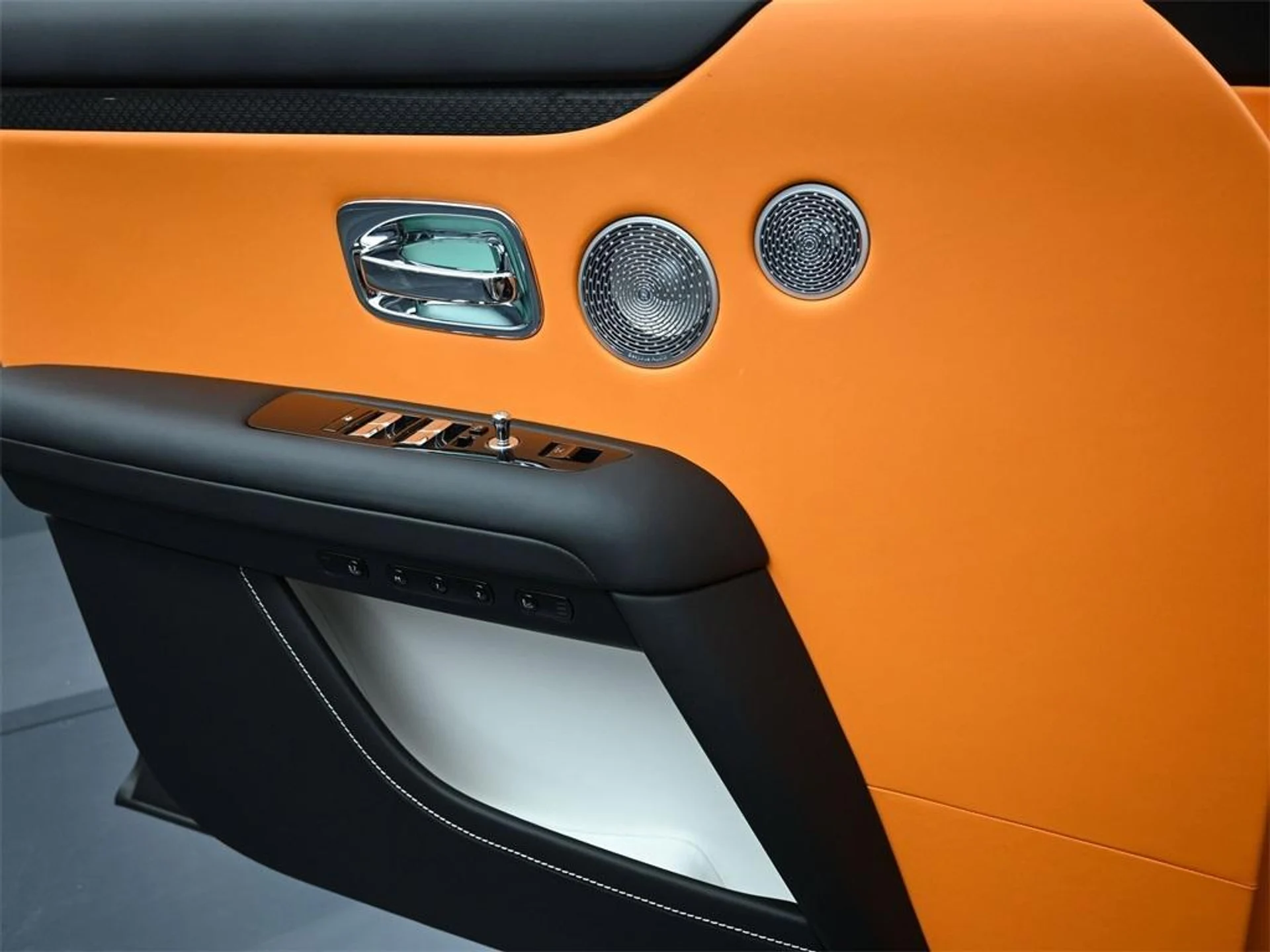 mph023_4156127954_sk_Vtp_F_5_FRA_g_Ou_FFP_8c_XC_6_VQPU_9b430bd79e