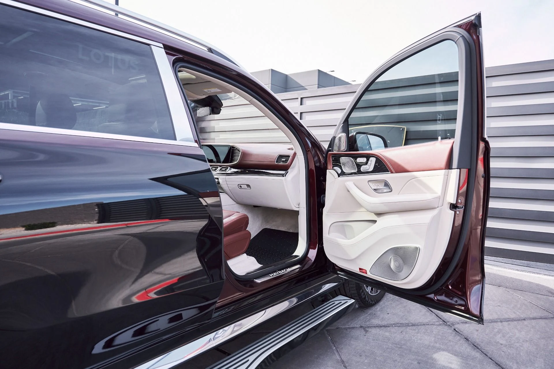 mph023_4159321587_Used_2022_Mercedes_Benz_GLS_Maybach_GLS_600_1769655589_7310eb1691