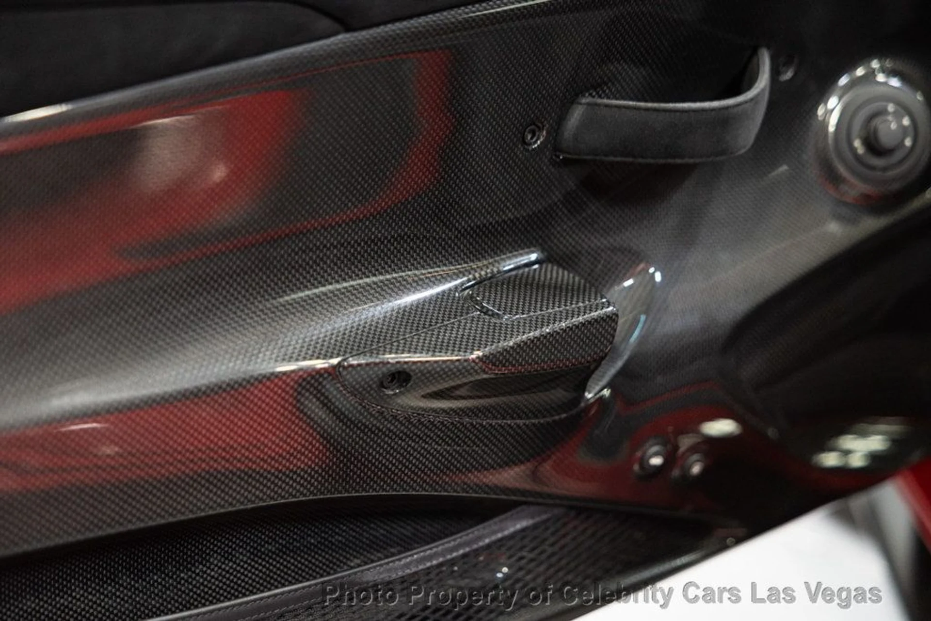 mph023_4168103846_used_2020_ferrari_488_pista_488pista_9707_22881608_24_1024_f83077f3f2