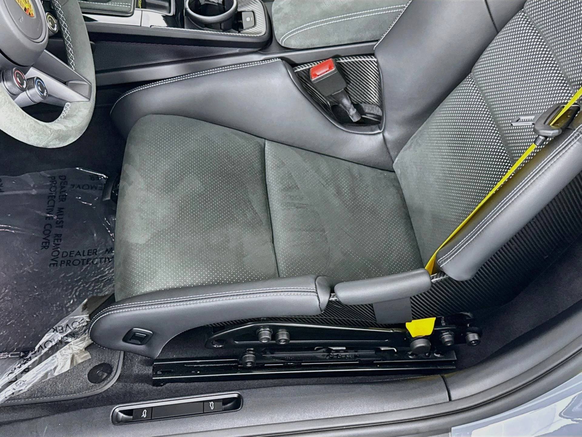 mph023_41710619_Used_2025_Porsche_911_GT_3_RS_1786072474_0e6fa42f44