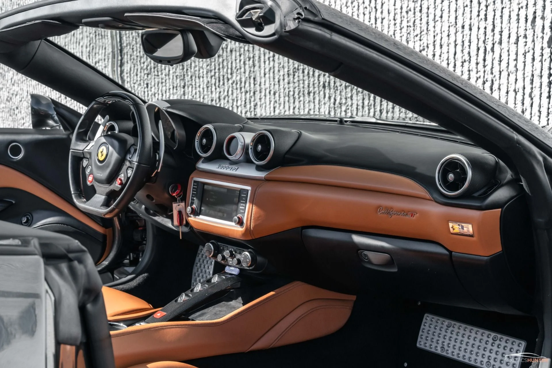 mph023_417158063_Used_2015_Ferrari_California_T_w_Carbon_Steering_Wheel_Magneride_Reverse_Cam_20in_Wheels_1746820122_3d7d04a3dd