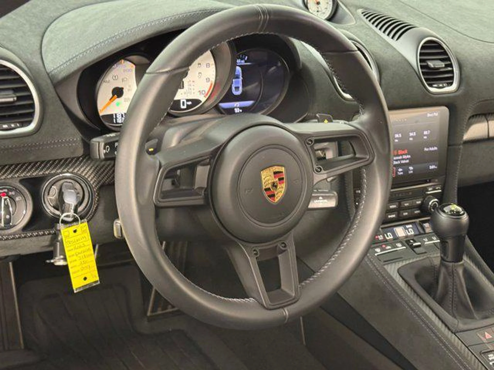 mph023_4171774947_Hvz_Yvryr_S_Ru_G_Up_r_Vh_S3_L_Av_K20_318529bca6