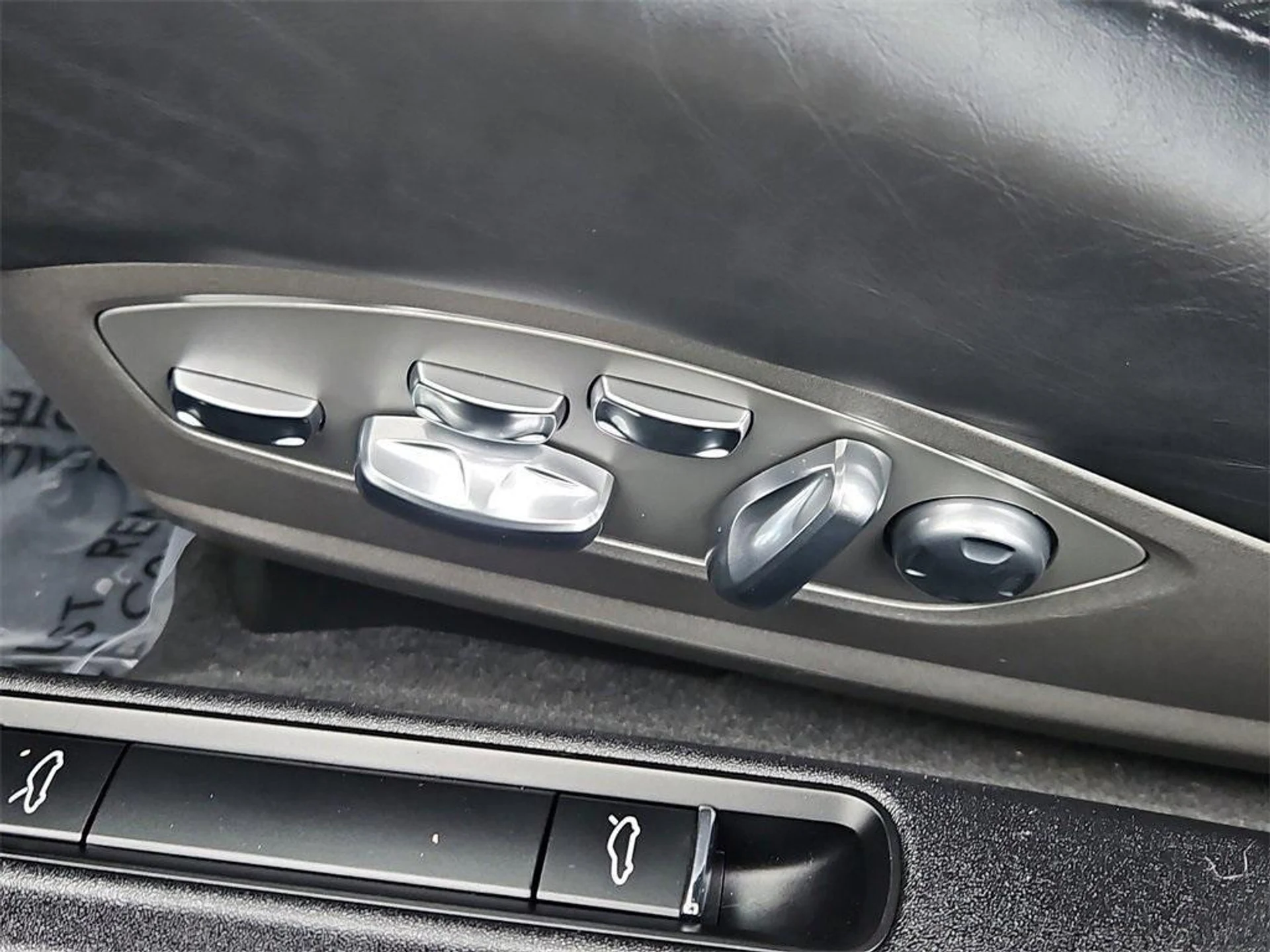 mph023_4187430794_Yic_IX_06_W4_RX_0_Arn_Eq_Ral5fl_Pro_7ba02e8a8f