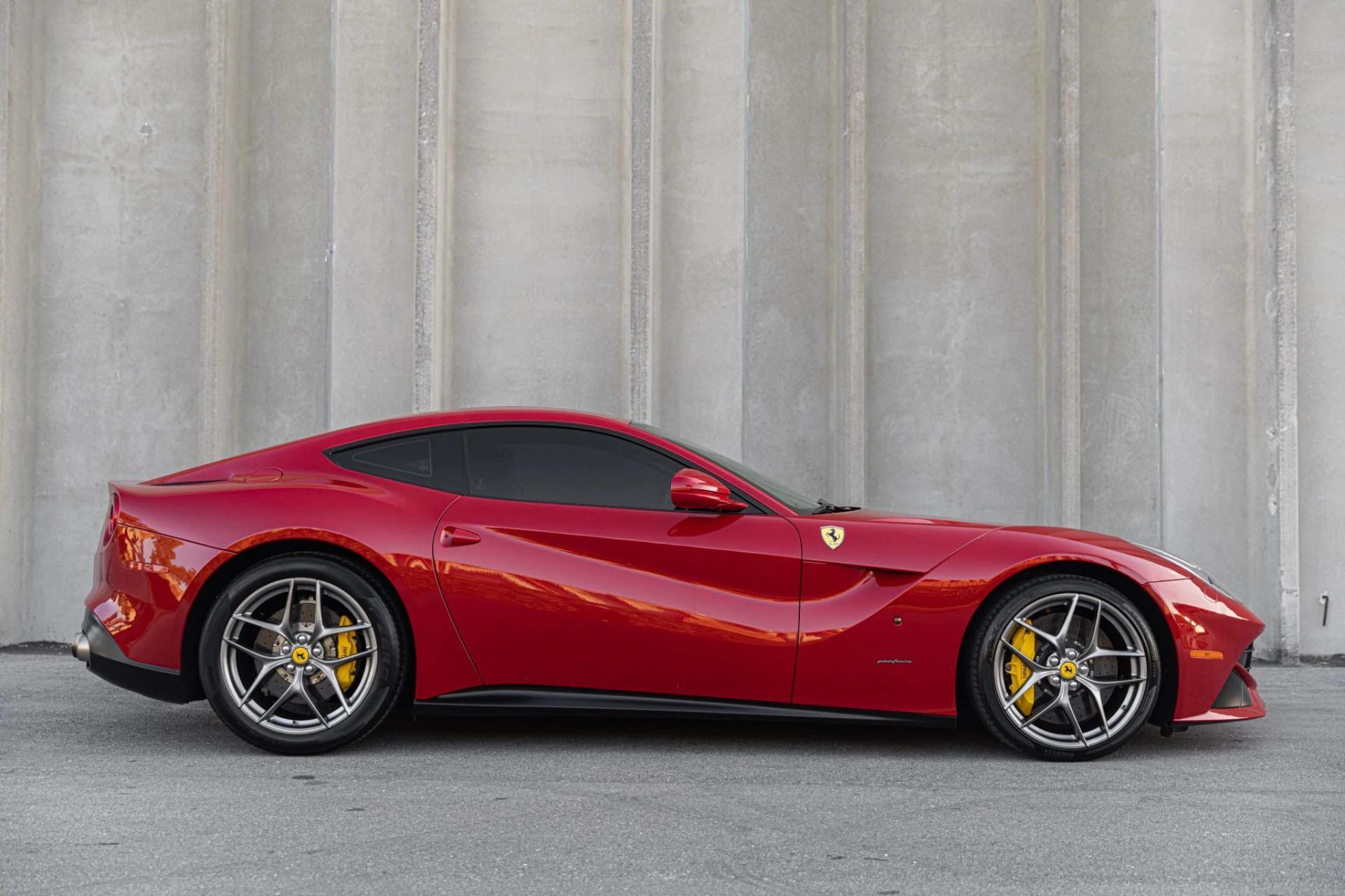 mph023_4193936756_Used_2014_Ferrari_F12_berlinetta_FULLY_LOADED_411_K_MSRP_Pass_Display_Race_Seats_Full_Carbon_Interior_1690837436_2f9cdfa9fd