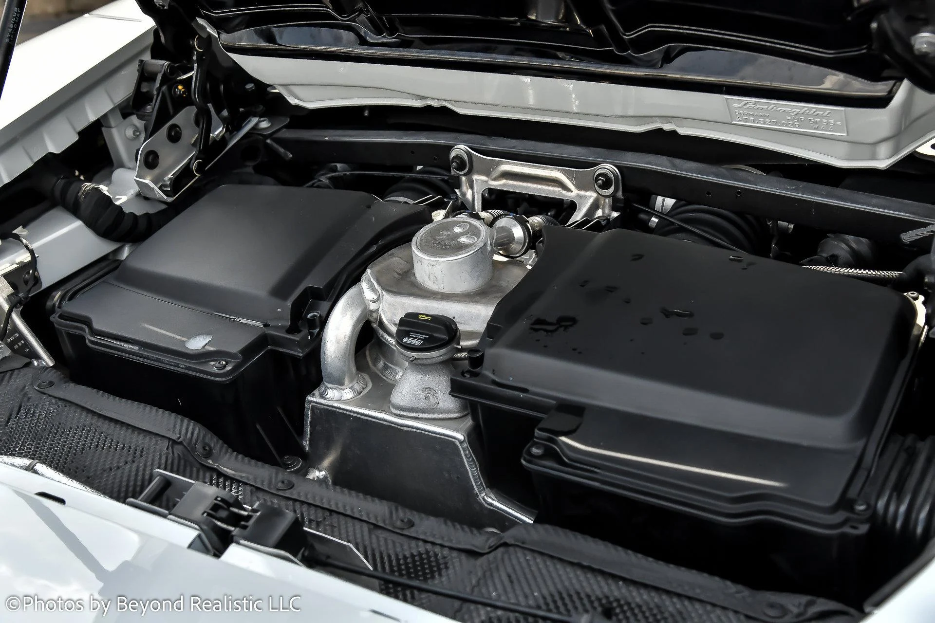 mph023_419439196_Used_2019_Lamborghini_Huracan_LP_580_2_S_1766655565_de361cbfab