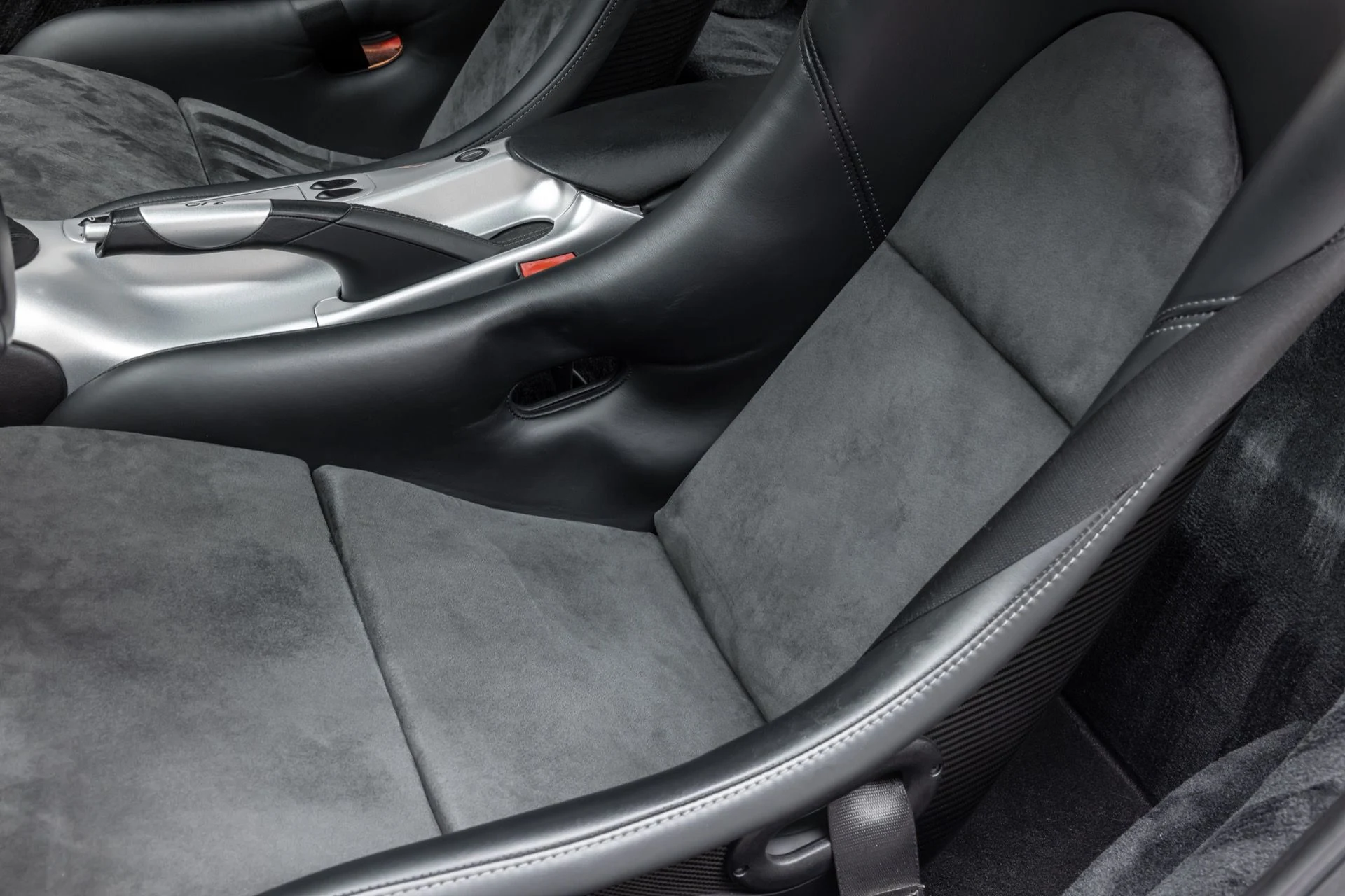 mph023_4210839598_13475_p24_l_a2ffcc2362