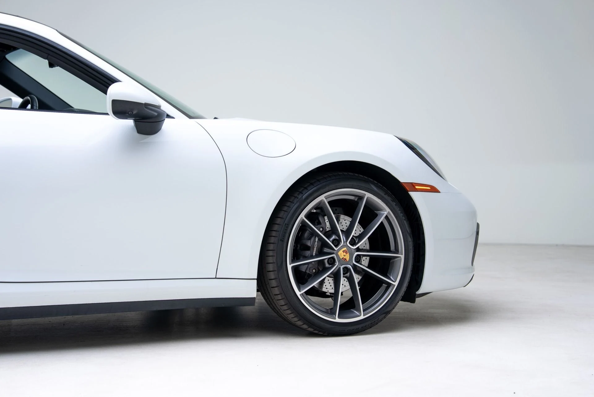 mph023_4216722484_Used_2020_Porsche_911_Carrera_1769107199_2001fe54d3